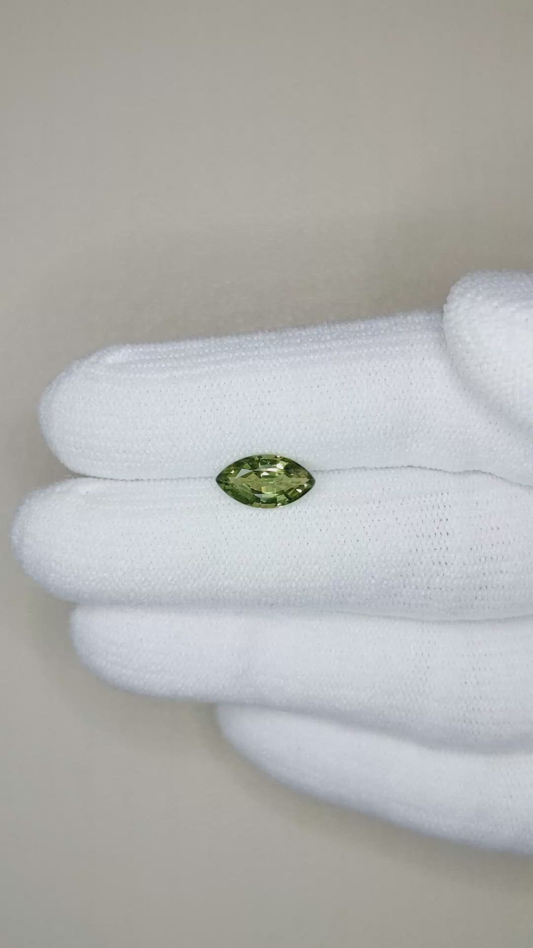 1.40 Ct. Yellowish Green Sapphire from Ceylon (Sri Lanka) Size Video