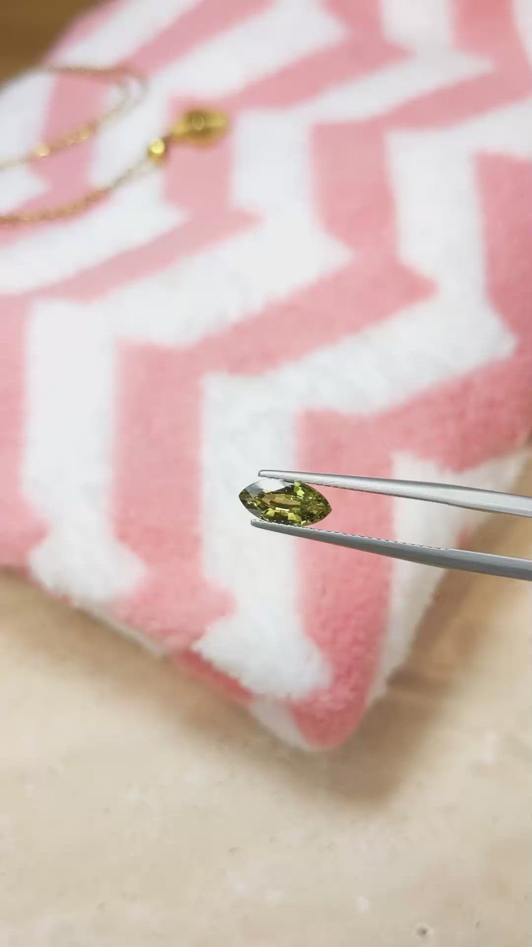 1.18 Ct. Greenish Yellow Sapphire from Ceylon (Sri Lanka) Size Video