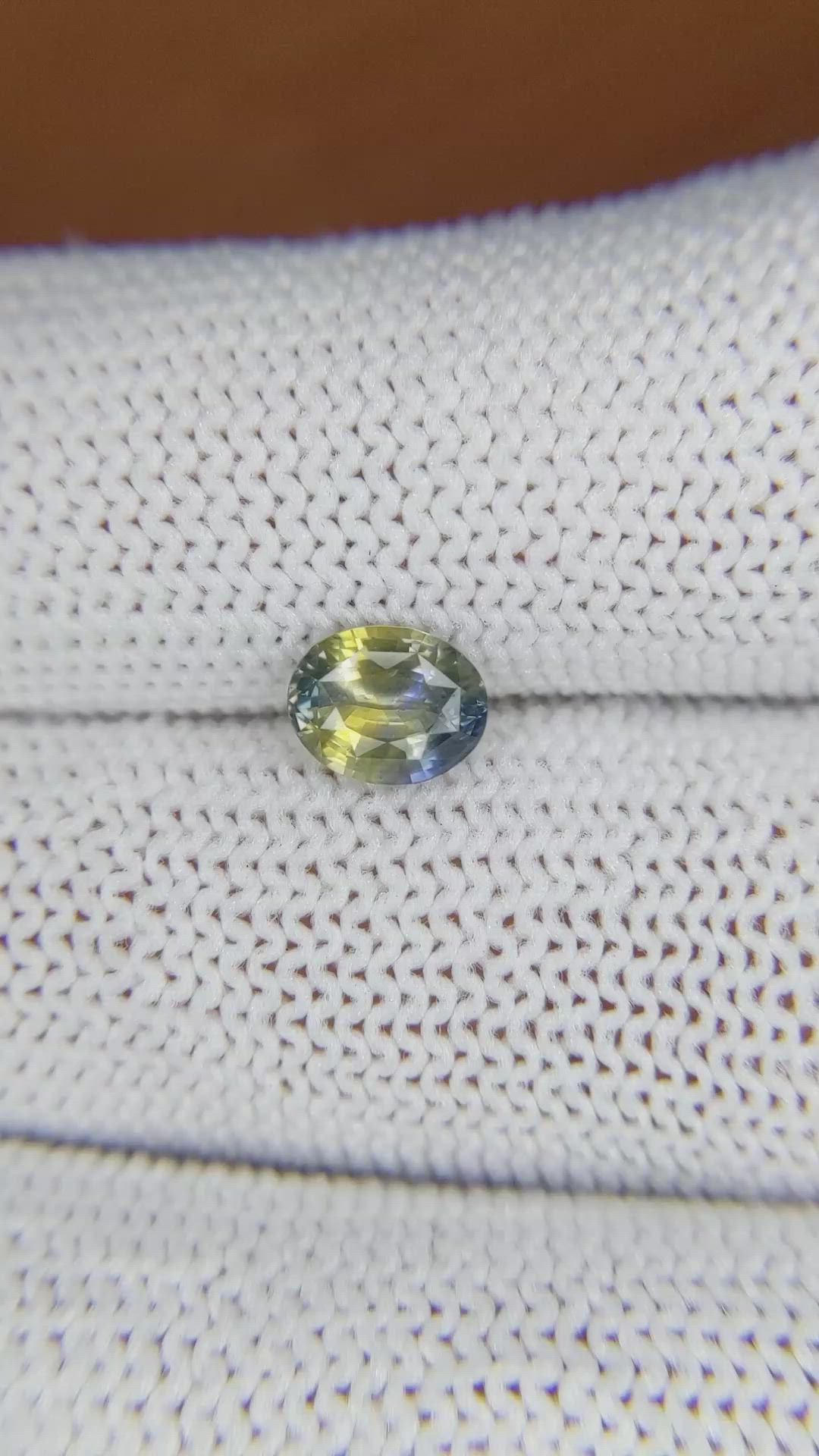 1.11 Ct. Bi Color Sapphire from Ceylon (Sri Lanka) Size Video