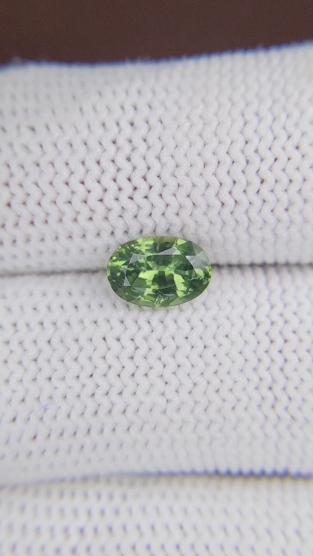 1.57 Ct. Green Sapphire from Ceylon (Sri Lanka) Size Video
