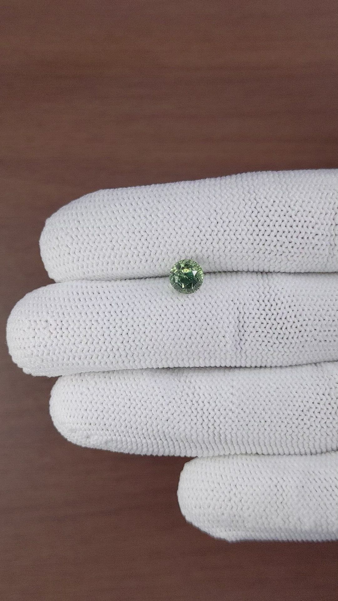 1.81 Ct. Green Sapphire from Ceylon (Sri Lanka) Size Video