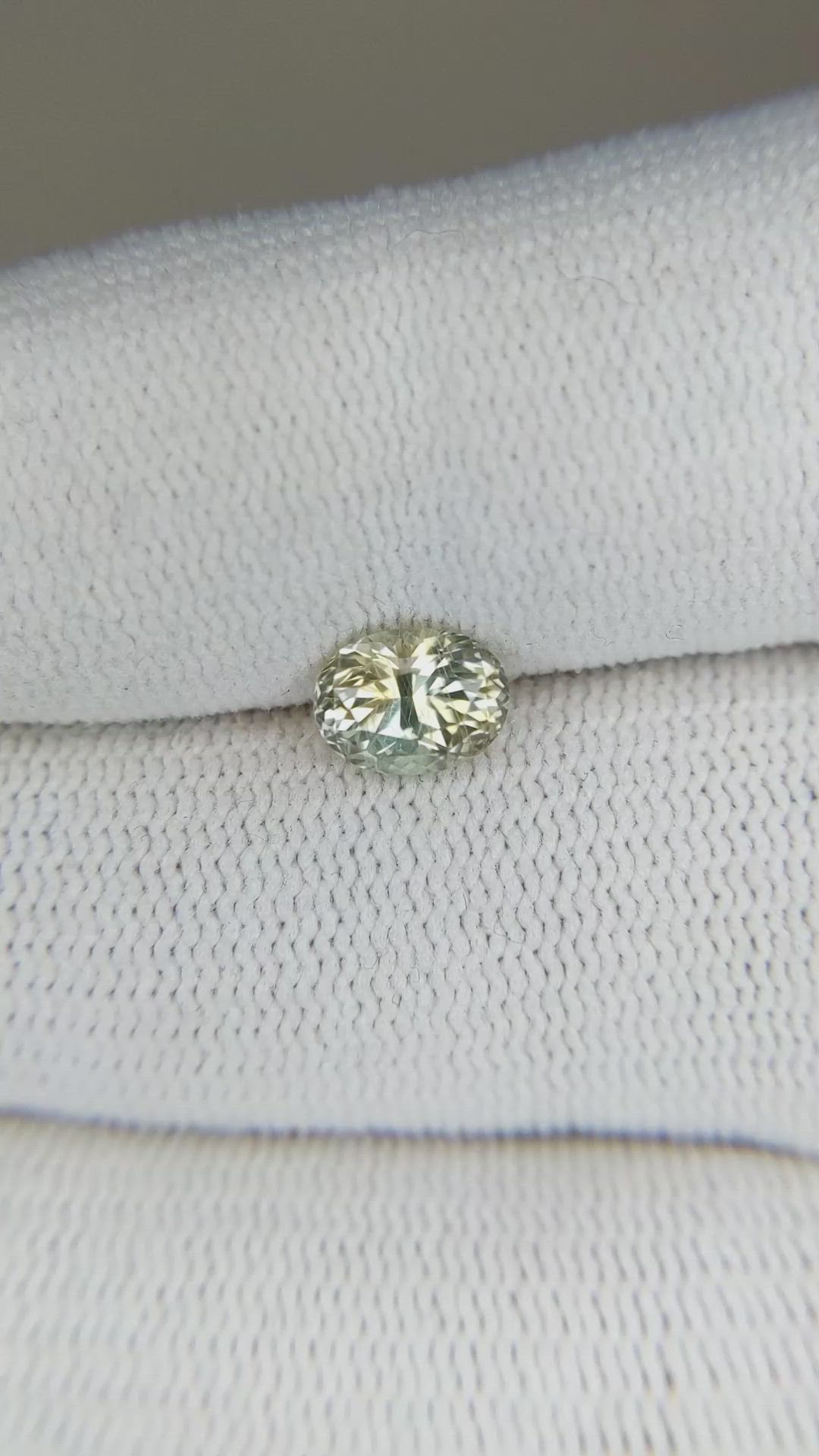 1.15 Ct. Bi Color Sapphire from Montana Size Video