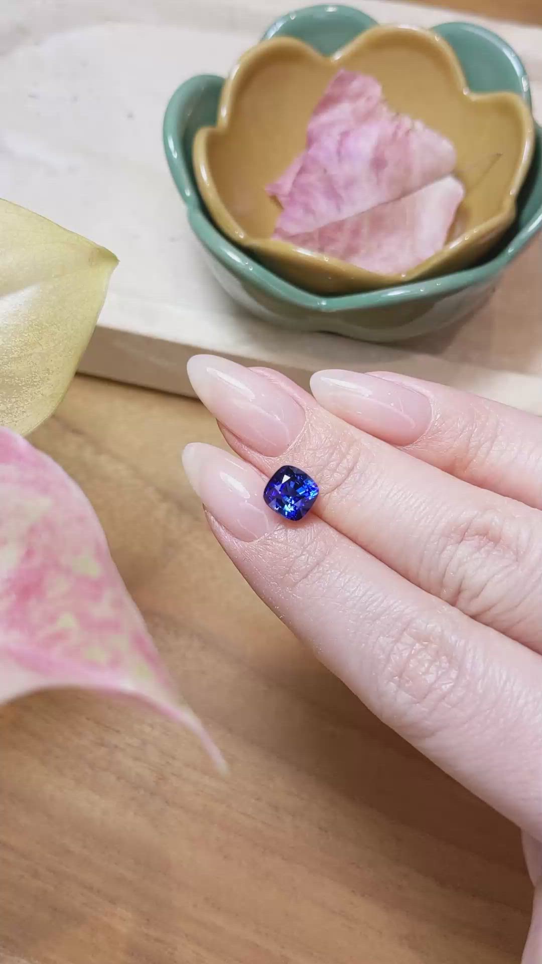 2.59 Ct. Blue Sapphire from Ceylon (Sri Lanka) Size Video