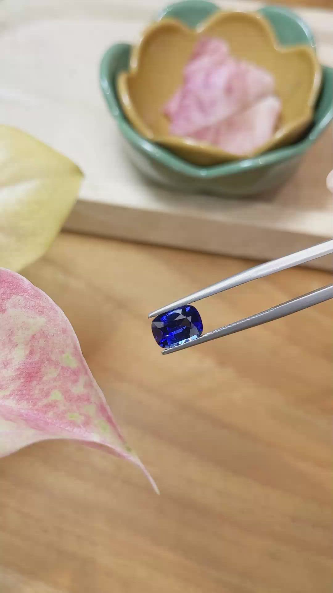 2.09 Ct. Blue Sapphire from Ceylon (Sri Lanka) Size Video