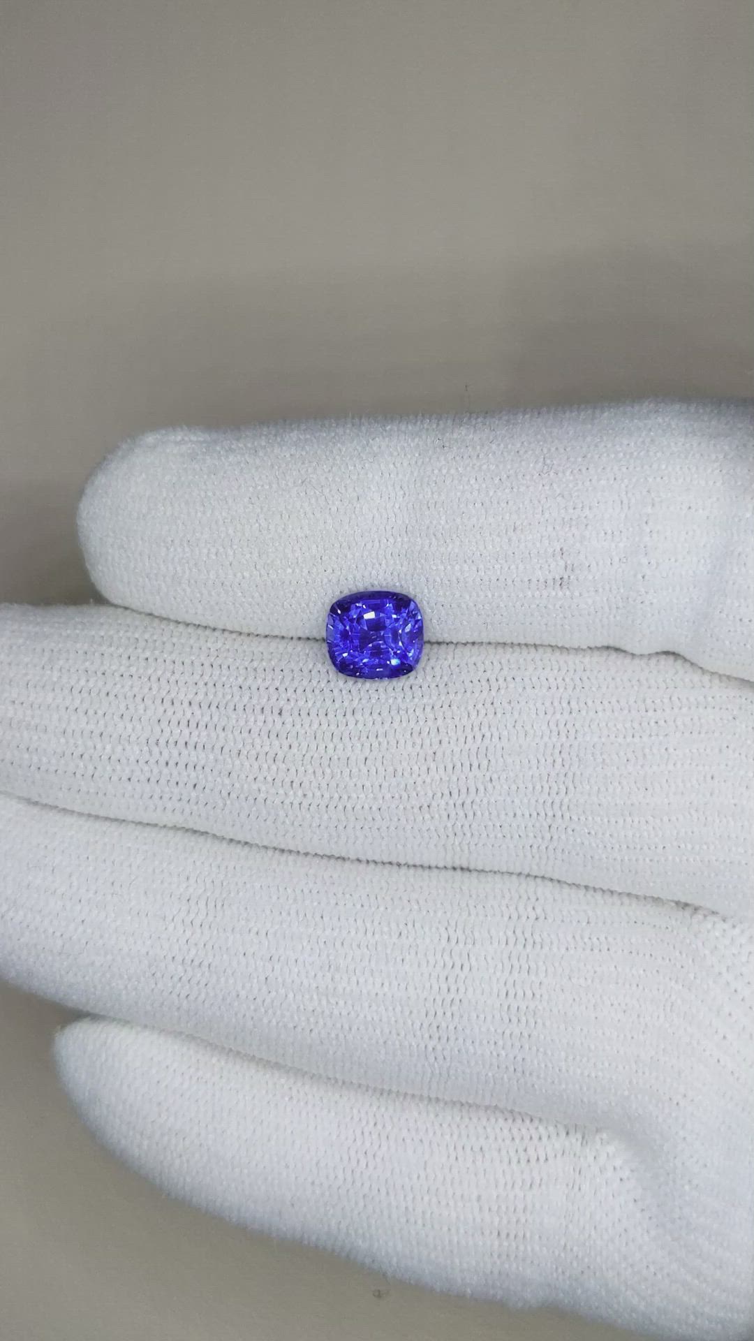 2.06 Ct. Purplish Blue Sapphire from Ceylon (Sri Lanka) Size Video