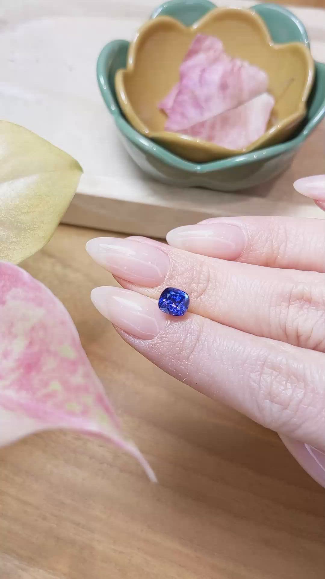2.06 Ct. Purplish Blue Sapphire from Ceylon (Sri Lanka) Size Video