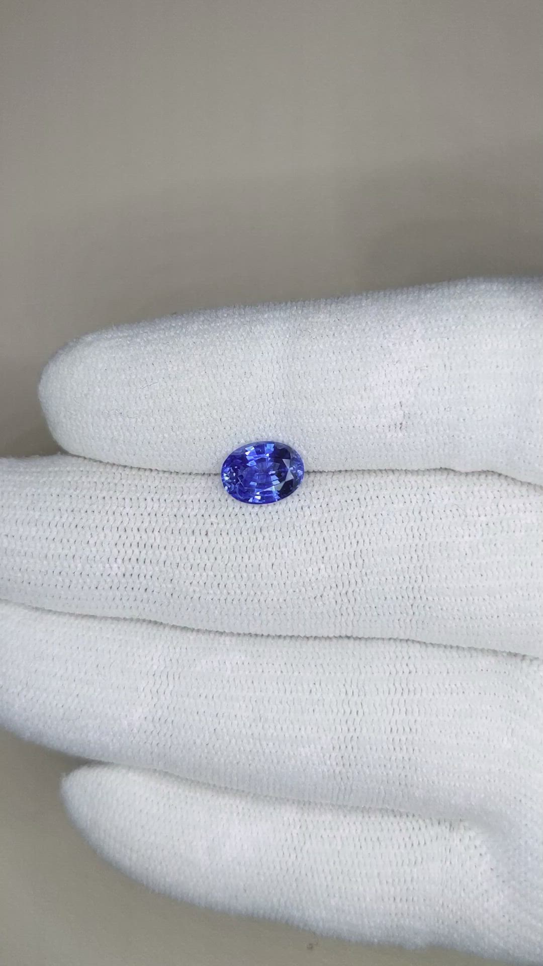1.58 Ct. Blue Sapphire from Ceylon (Sri Lanka) Size Video