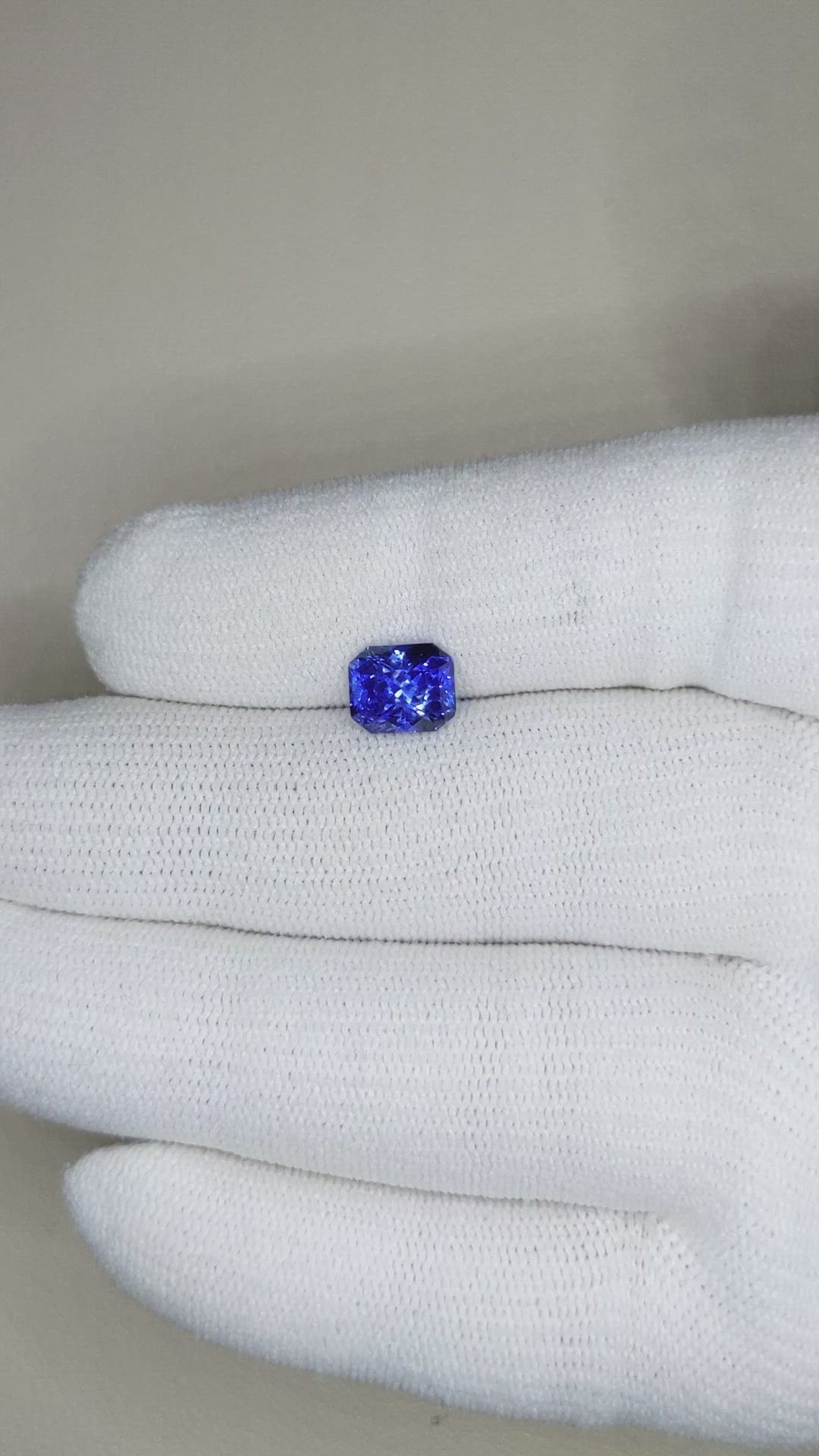 2.12 Ct. Blue Sapphire from Ceylon (Sri Lanka) Size Video