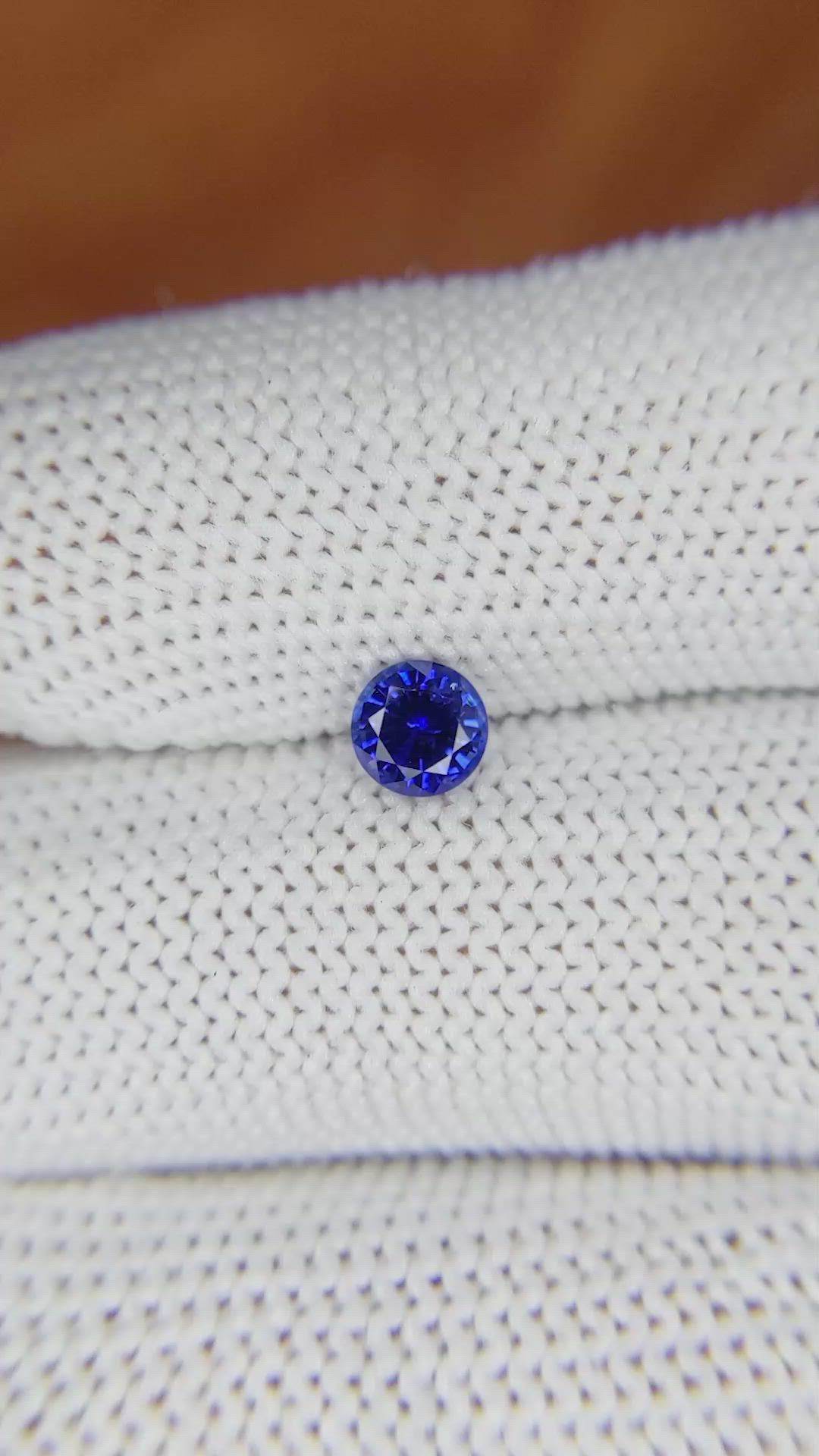 0.55 Ct. Blue Sapphire from Ceylon (Sri Lanka) Size Video