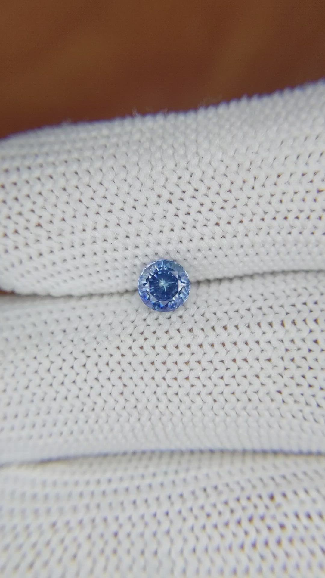 0.65 Ct. Blue Sapphire from Ceylon (Sri Lanka) Size Video