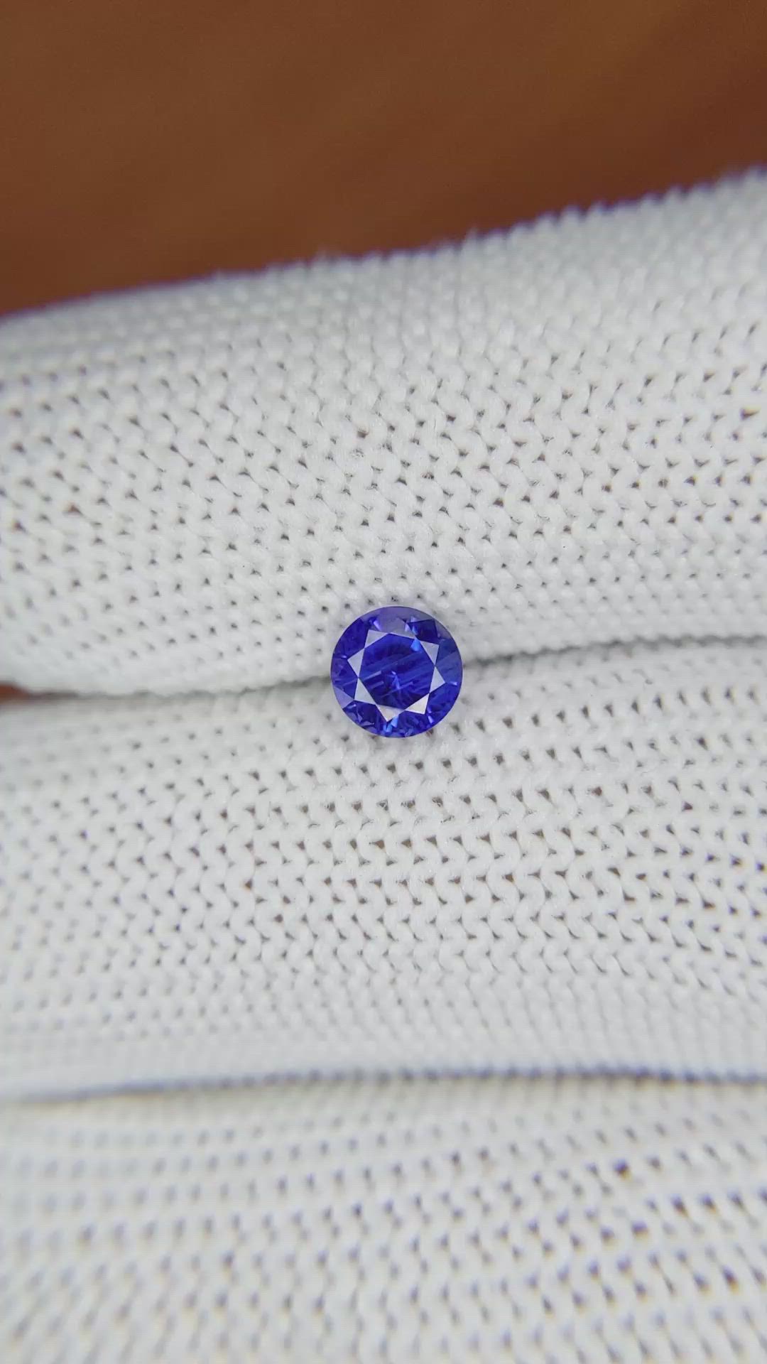 0.84 Ct. Blue Sapphire from Ceylon (Sri Lanka) Size Video