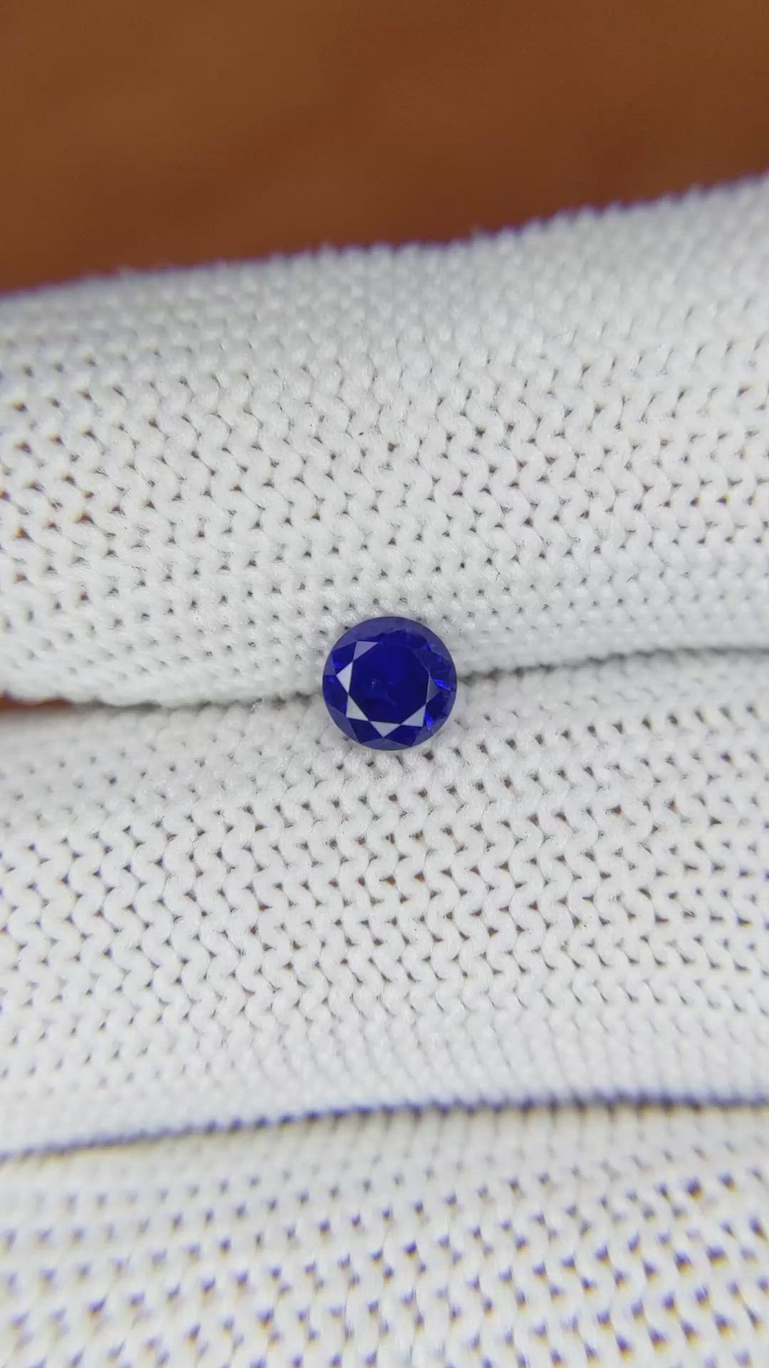 0.58 Ct. Blue Sapphire from Ceylon (Sri Lanka) Size Video