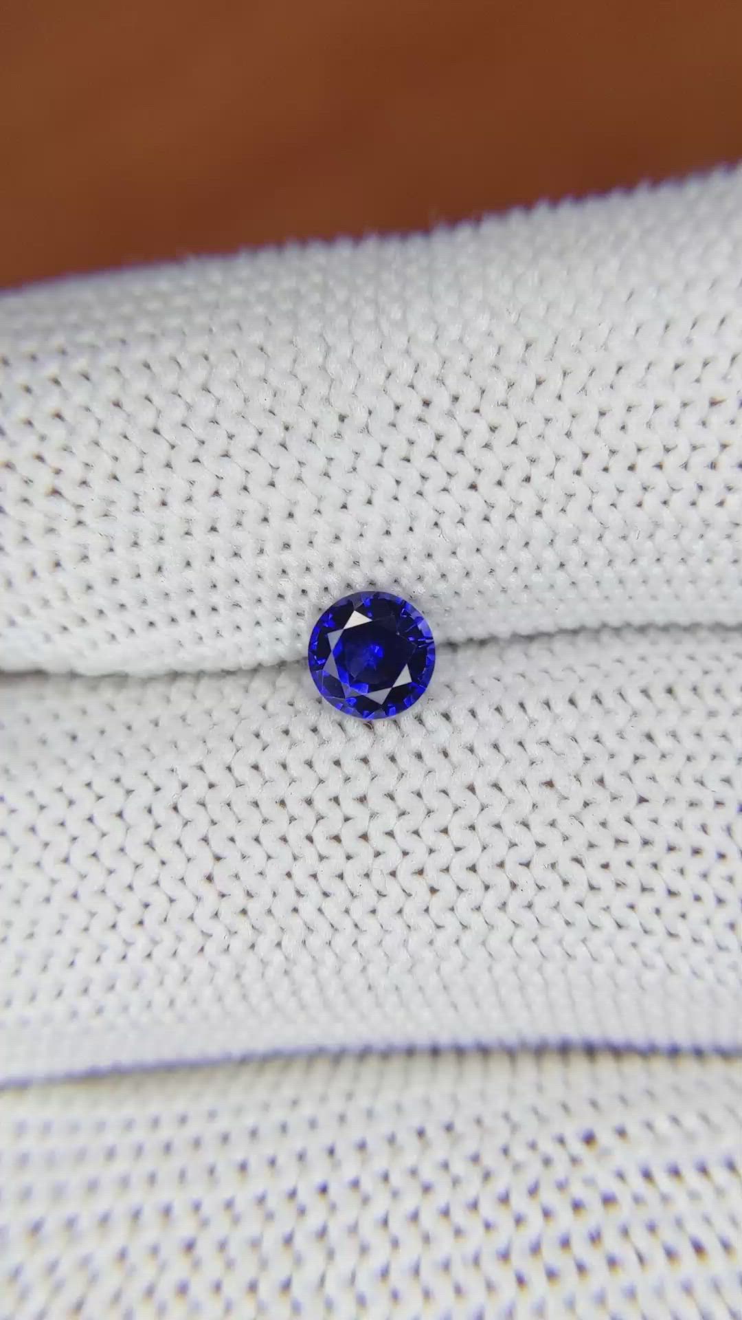 0.56 Ct. Blue Sapphire from Ceylon (Sri Lanka) Size Video