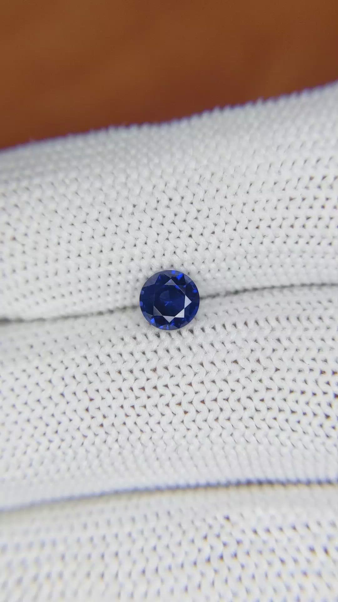 0.69 Ct. Blue Sapphire from Ceylon (Sri Lanka) Size Video