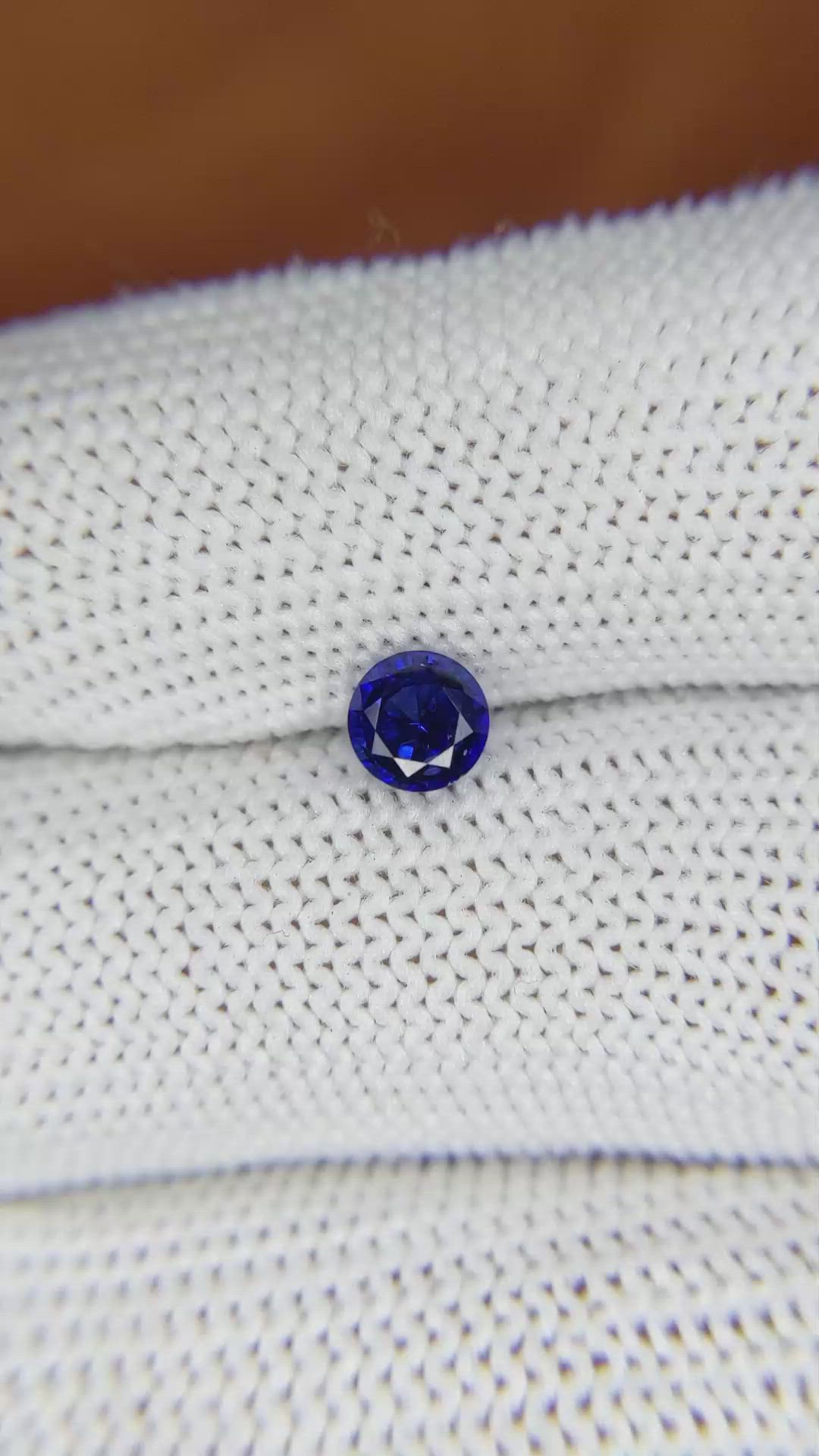 0.72 Ct. Blue Sapphire from Ceylon (Sri Lanka) Size Video