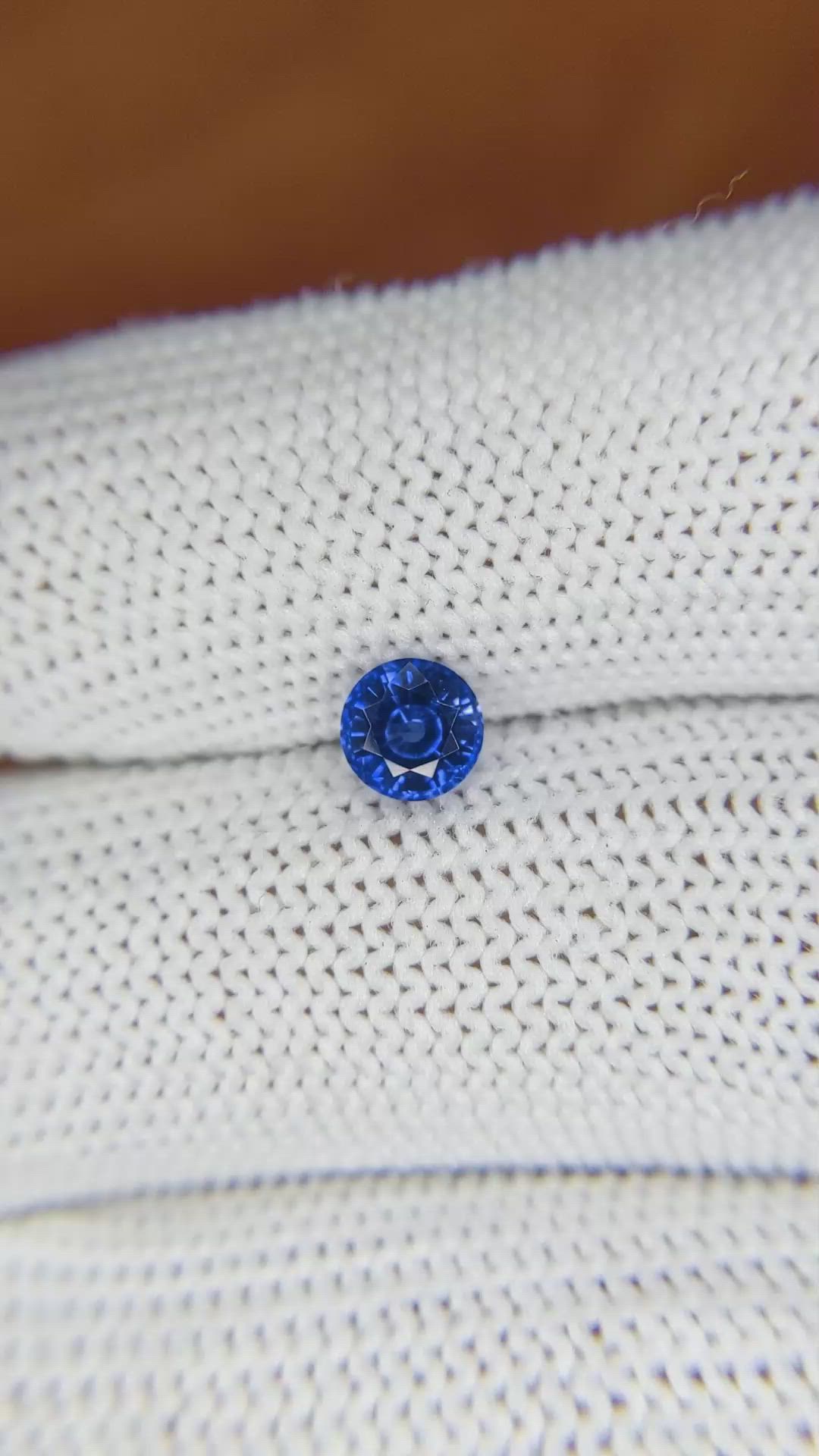 0.70 Ct. Blue Sapphire from Ceylon (Sri Lanka) Size Video