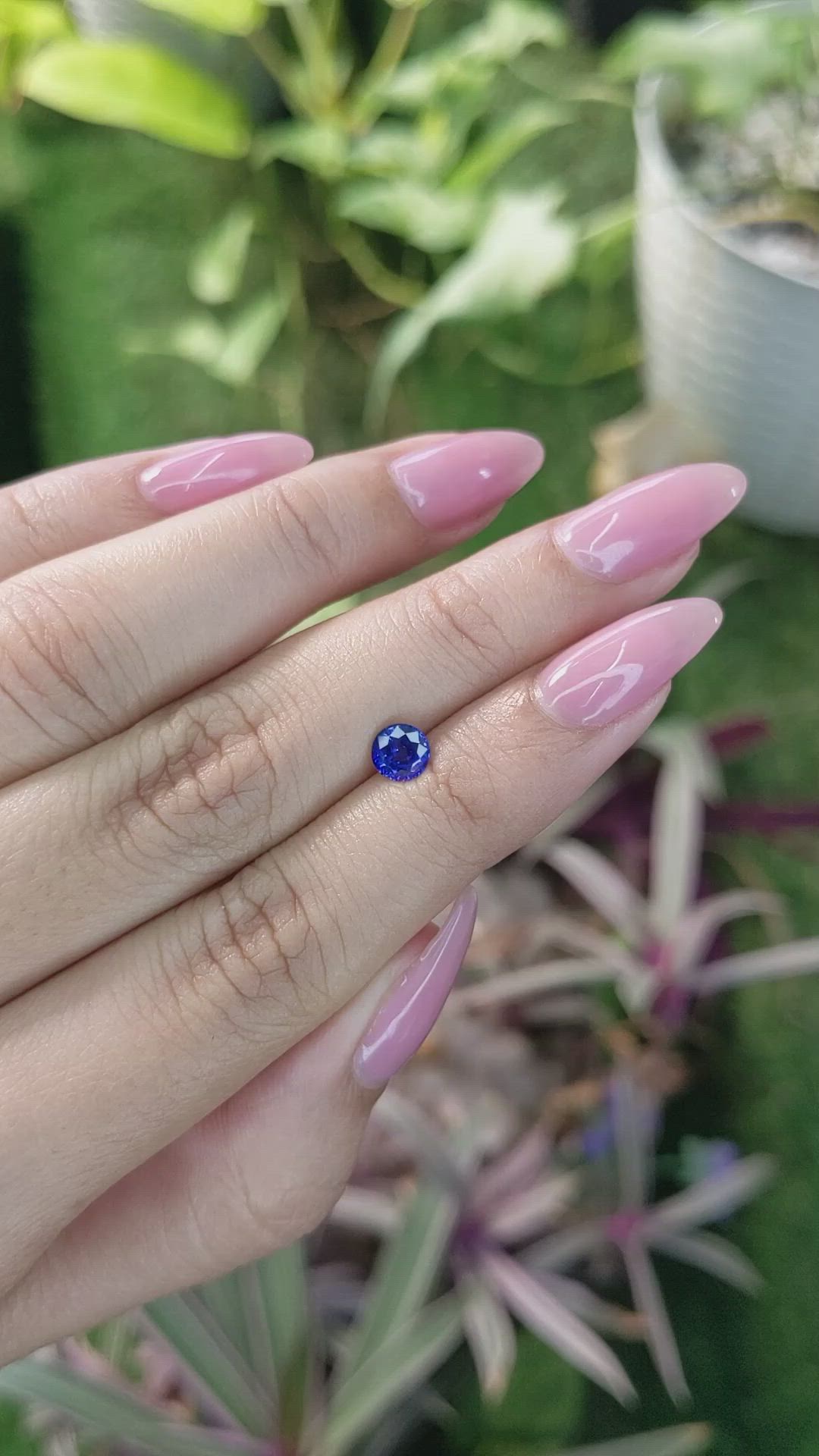 0.70 Ct. Blue Sapphire from Ceylon (Sri Lanka) Size Video