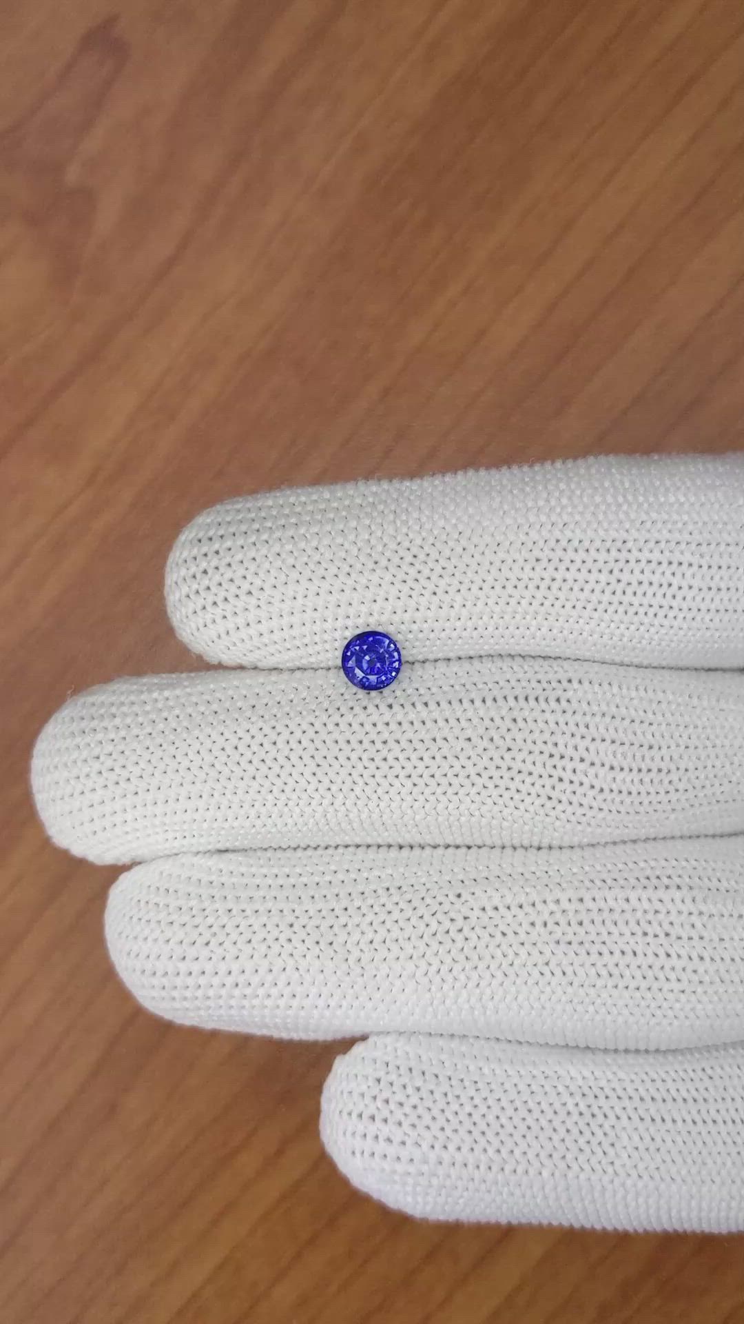 0.70 Ct. Blue Sapphire from Ceylon (Sri Lanka) Size Video