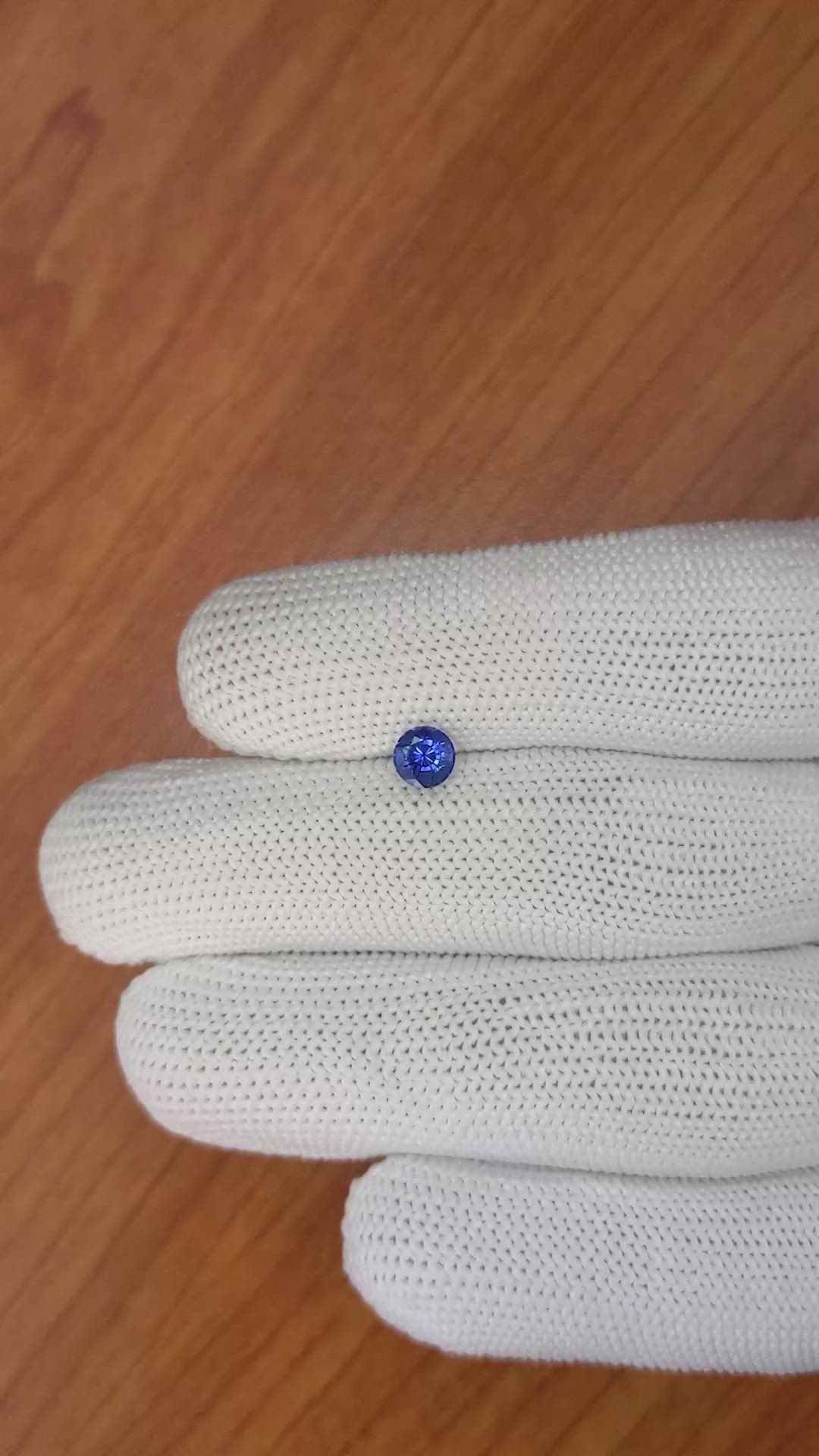 0.65 Ct. Blue Sapphire from Ceylon (Sri Lanka) Size Video