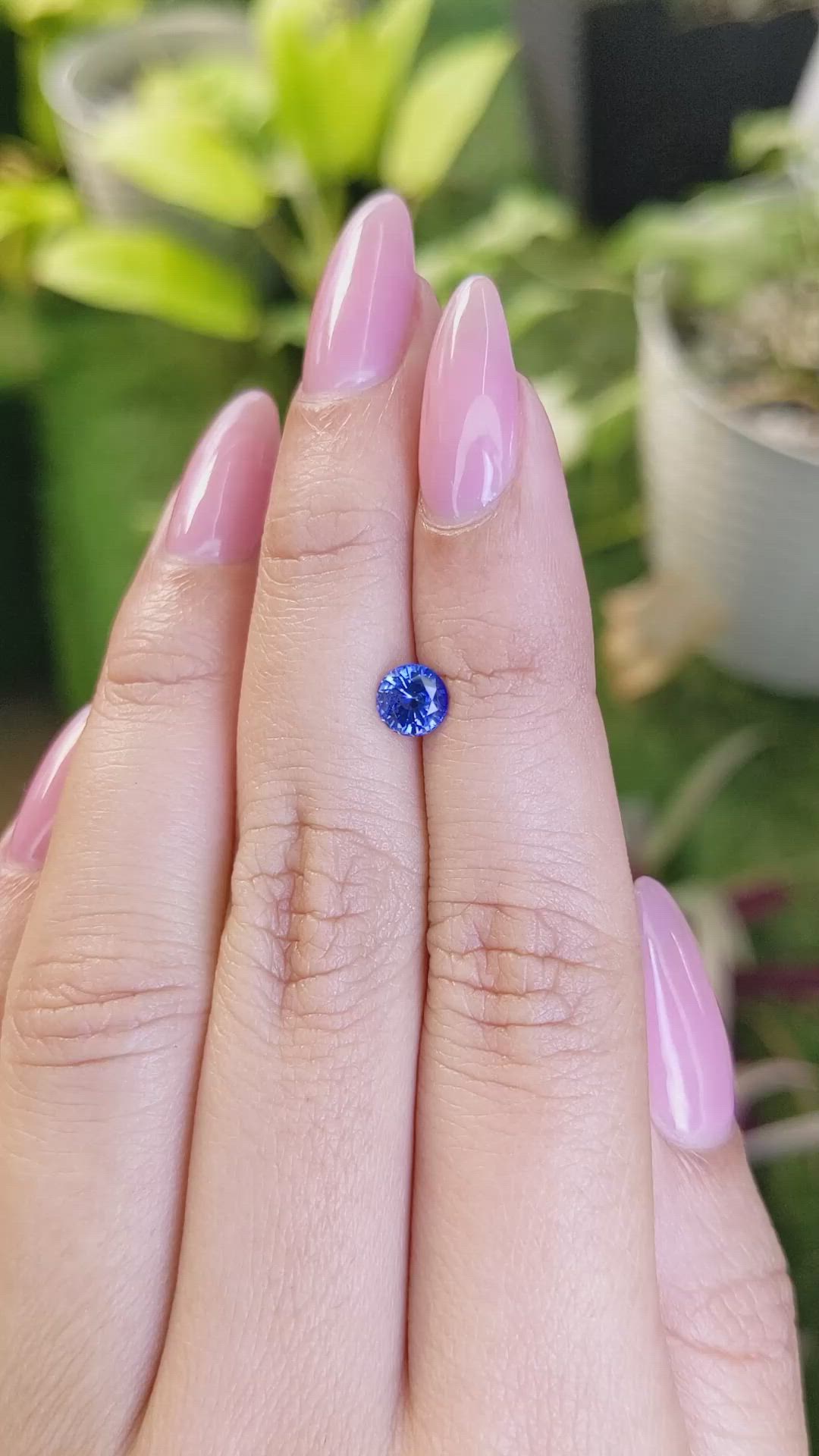 0.75 Ct. Blue Sapphire from Ceylon (Sri Lanka) Size Video