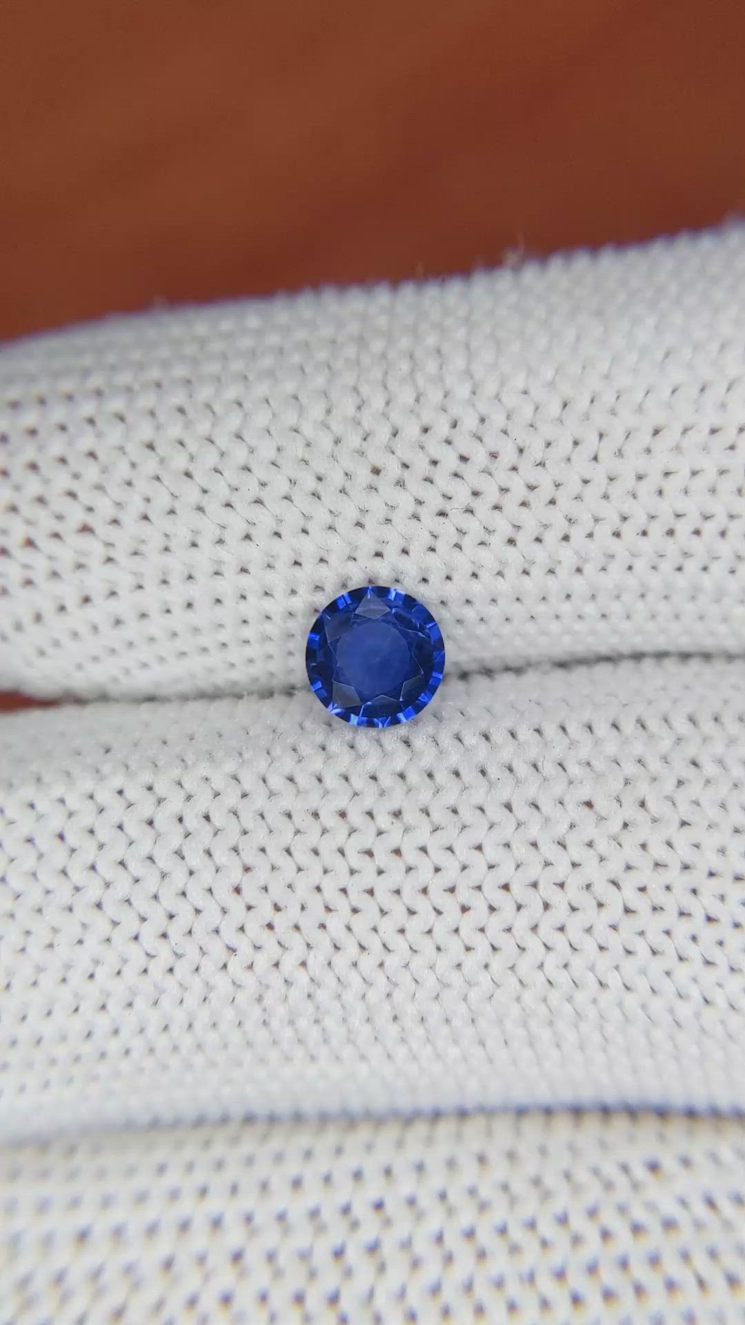 0.58 Ct. Blue Sapphire from Ceylon (Sri Lanka) Size Video