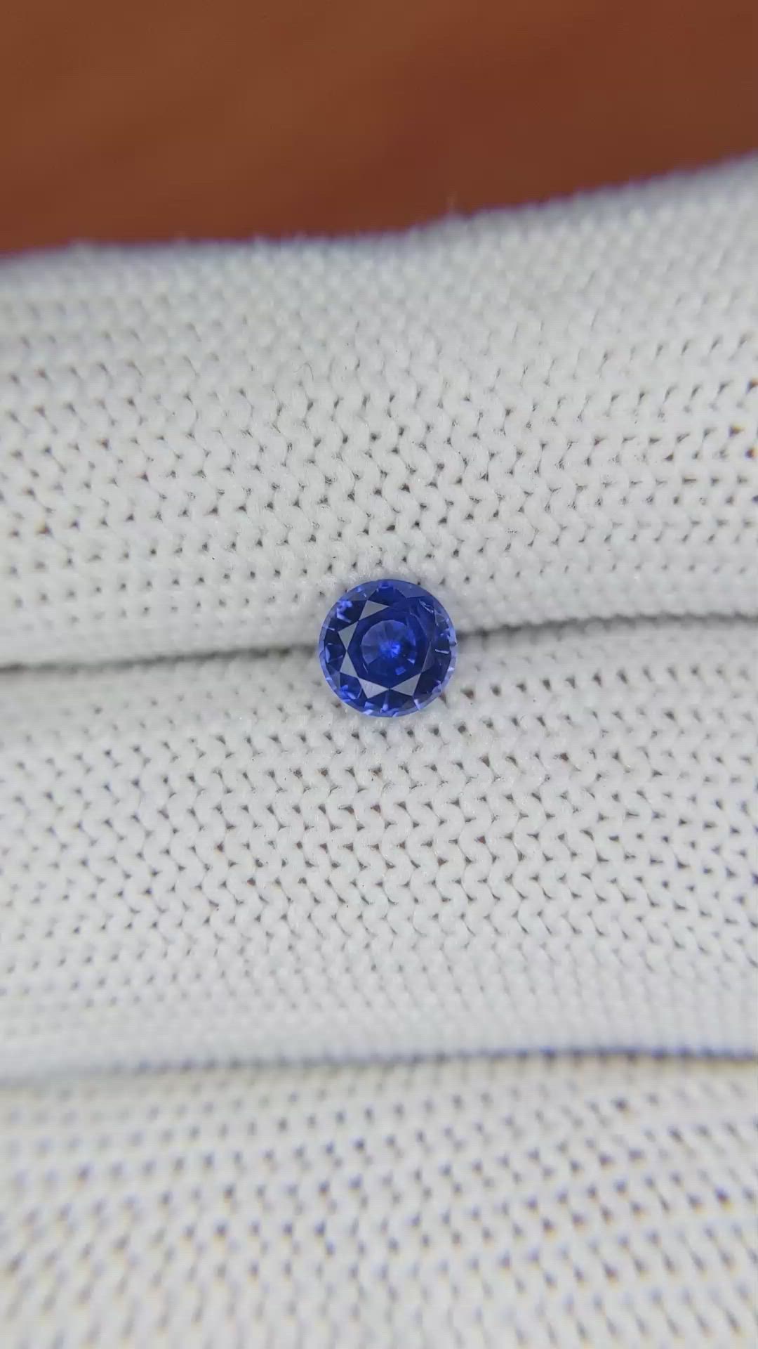 0.74 Ct. Blue Sapphire from Ceylon (Sri Lanka) Size Video