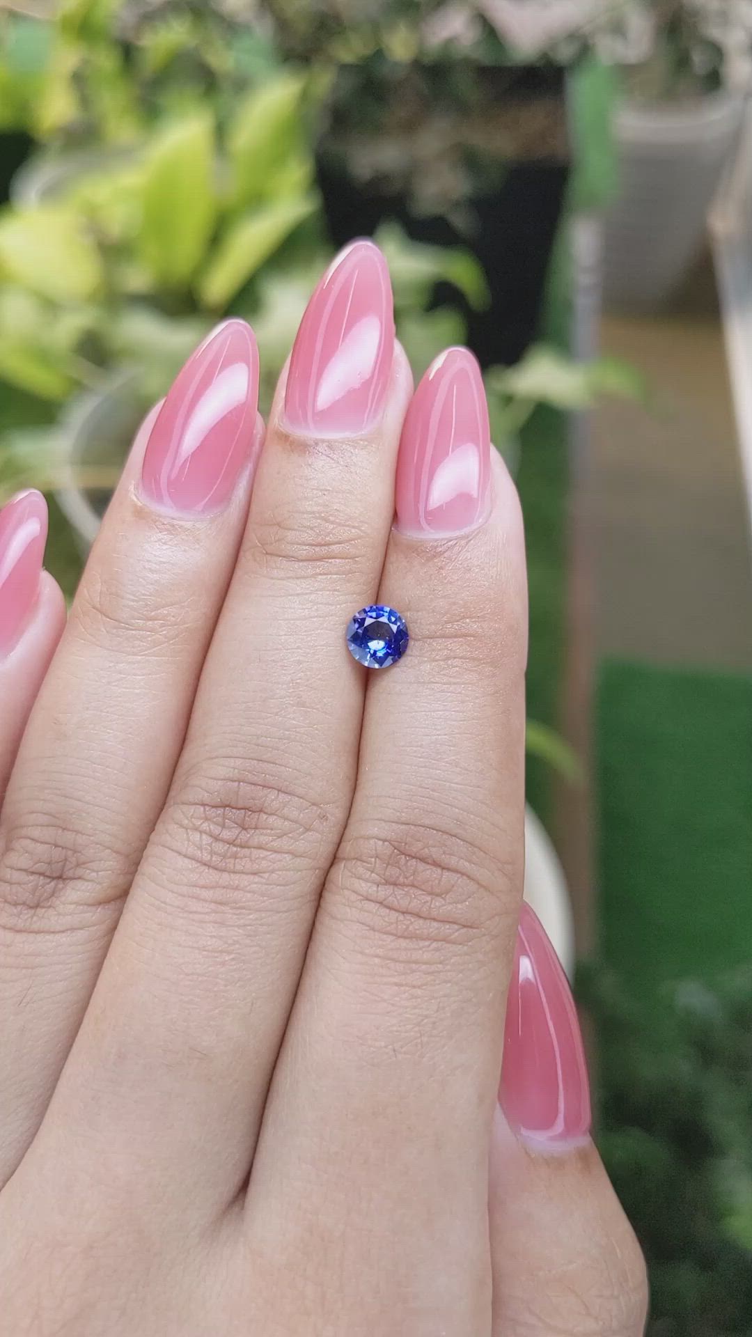 0.71 Ct. Blue Sapphire from Ceylon (Sri Lanka) Size Video