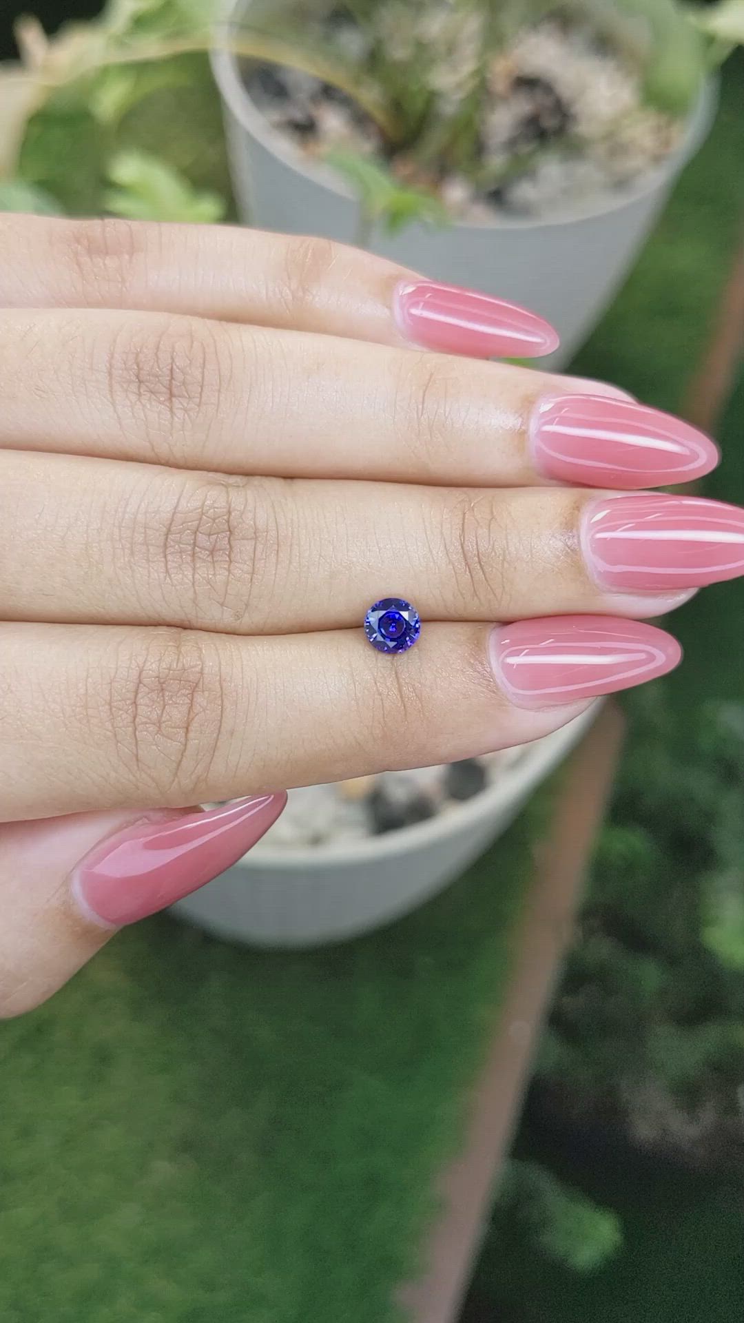 0.74 Ct. Purplish Blue Sapphire from Ceylon (Sri Lanka) Size Video