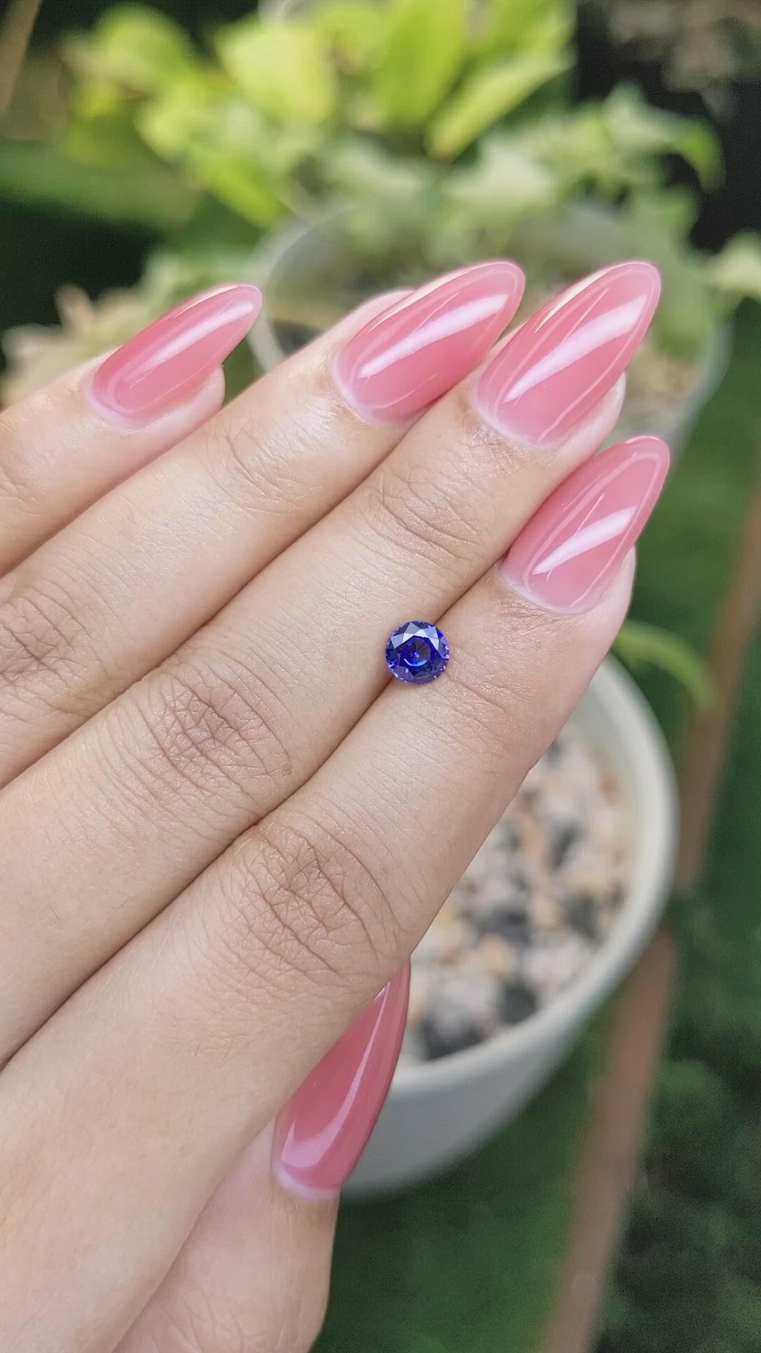 0.74 Ct. Purplish Blue Sapphire from Ceylon (Sri Lanka) Size Video