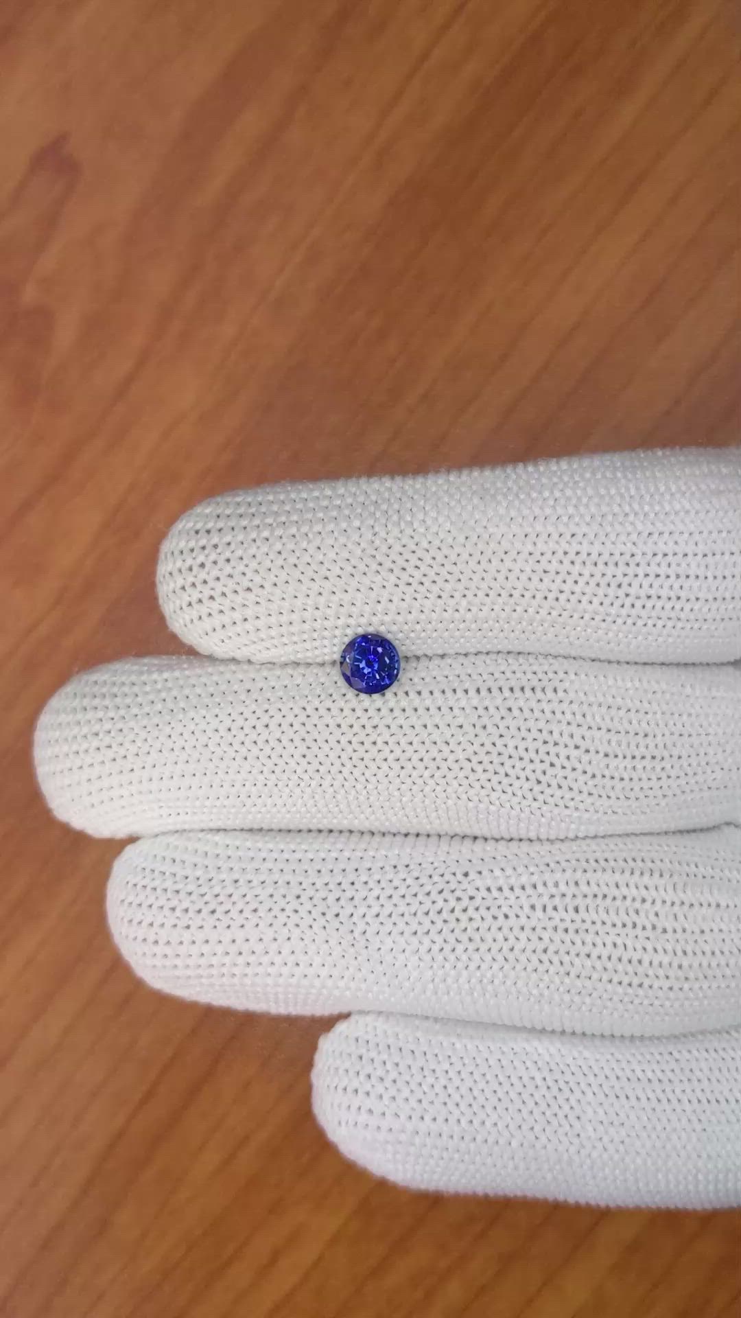 0.71 Ct. Blue Sapphire from Ceylon (Sri Lanka) Size Video