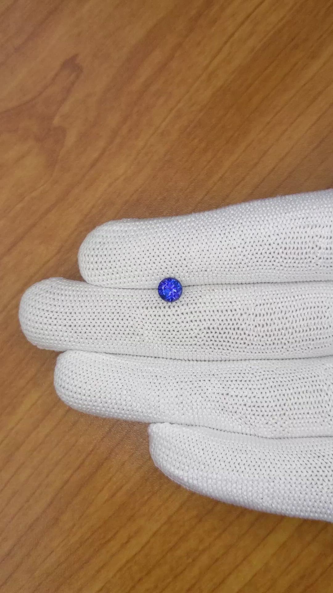 0.96 Ct. Blue Sapphire from Ceylon (Sri Lanka) Size Video