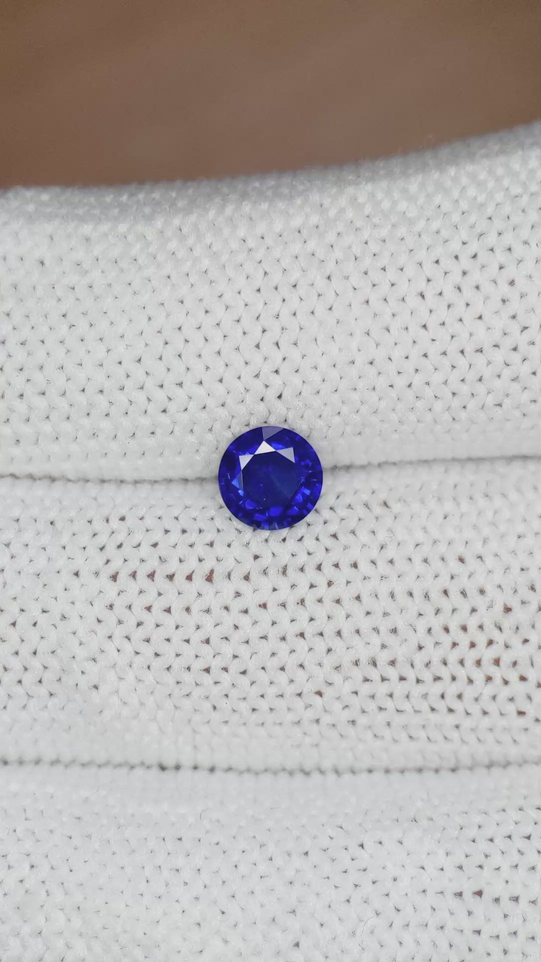 0.75 Ct. Blue Sapphire from Ceylon (Sri Lanka) Size Video