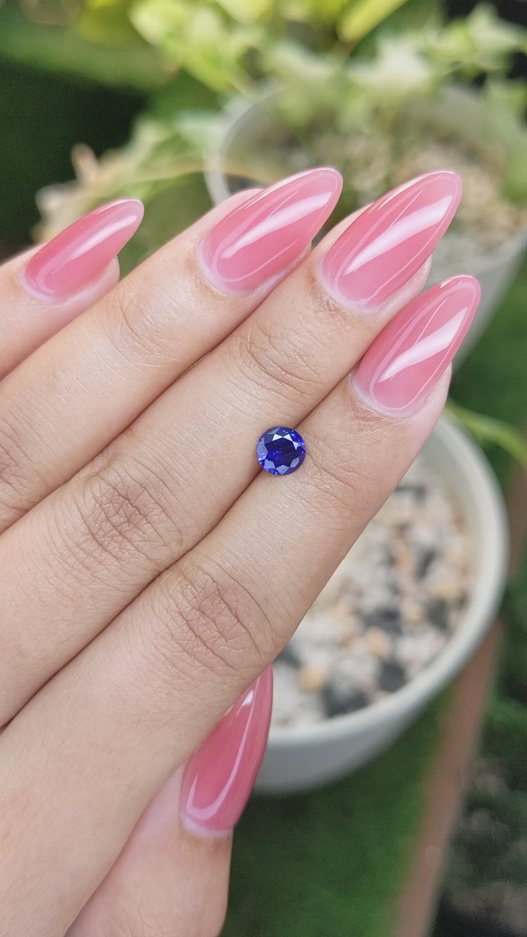 0.75 Ct. Blue Sapphire from Ceylon (Sri Lanka) Size Video