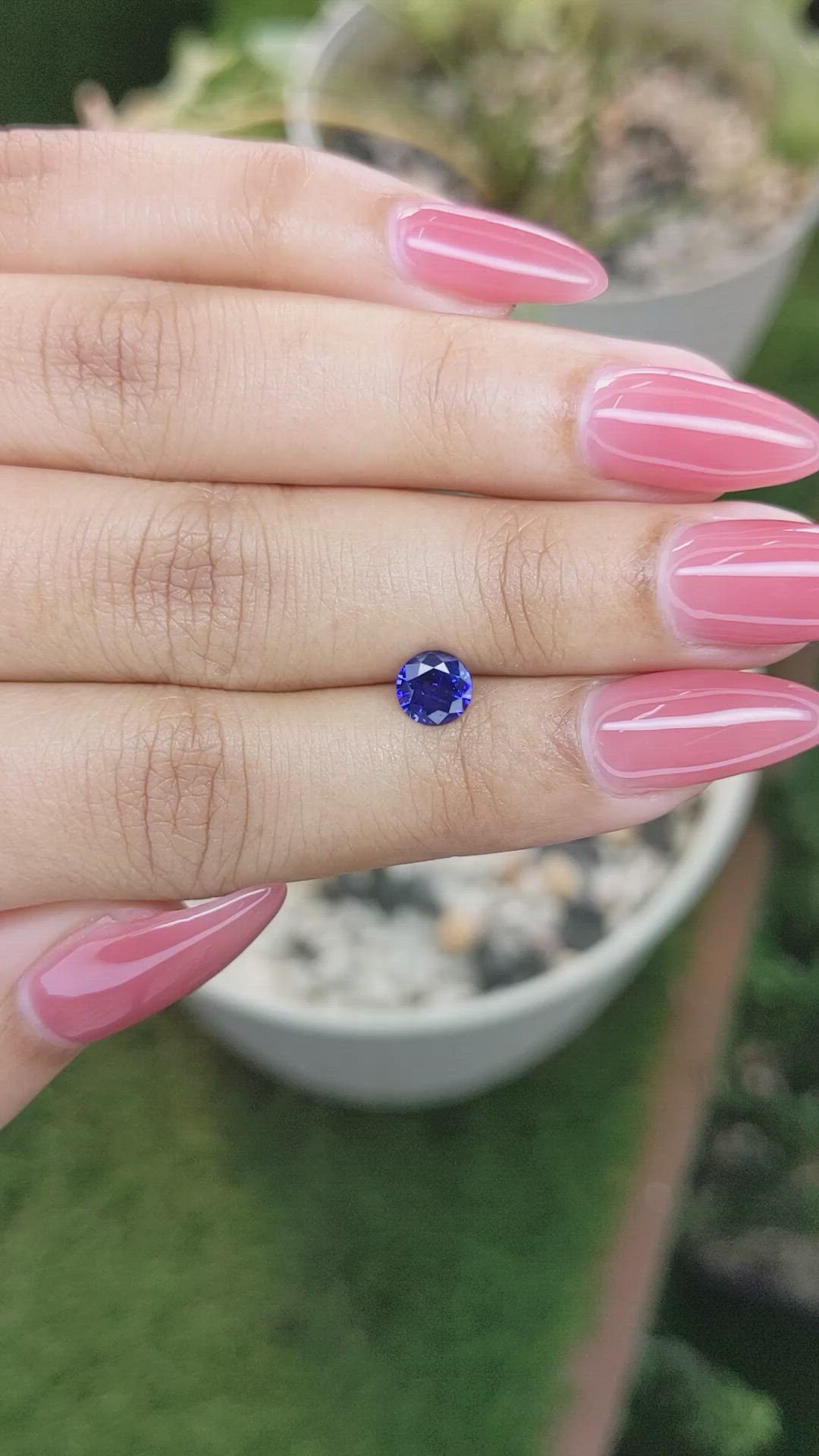 0.75 Ct. Blue Sapphire from Ceylon (Sri Lanka) Size Video