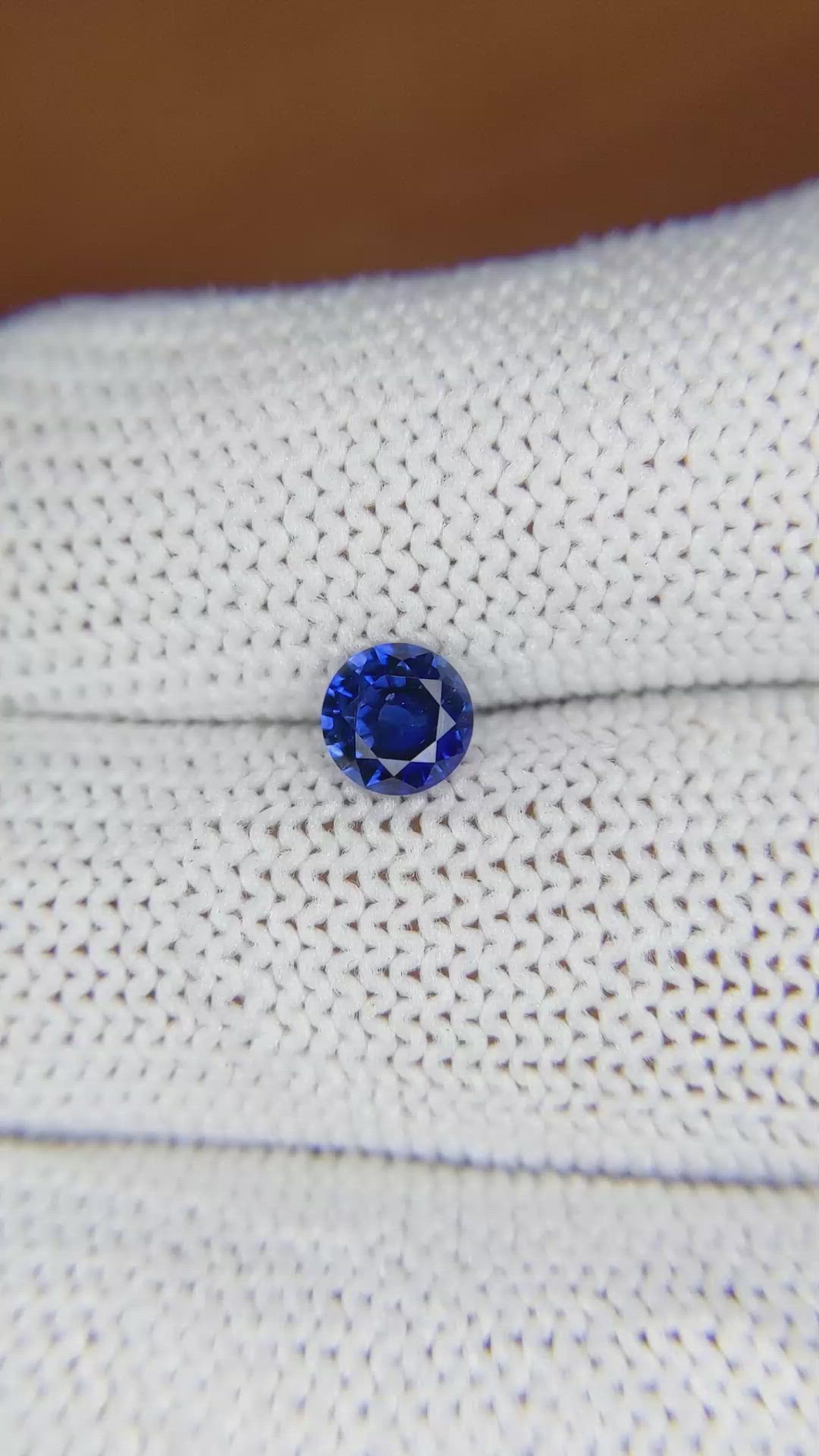 0.73 Ct. Blue Sapphire from Ceylon (Sri Lanka) Size Video