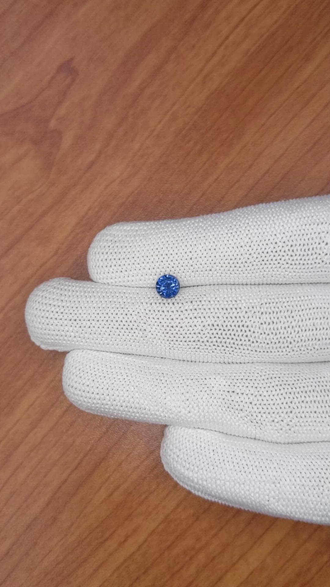 0.73 Ct. Blue Sapphire from Ceylon (Sri Lanka) Size Video