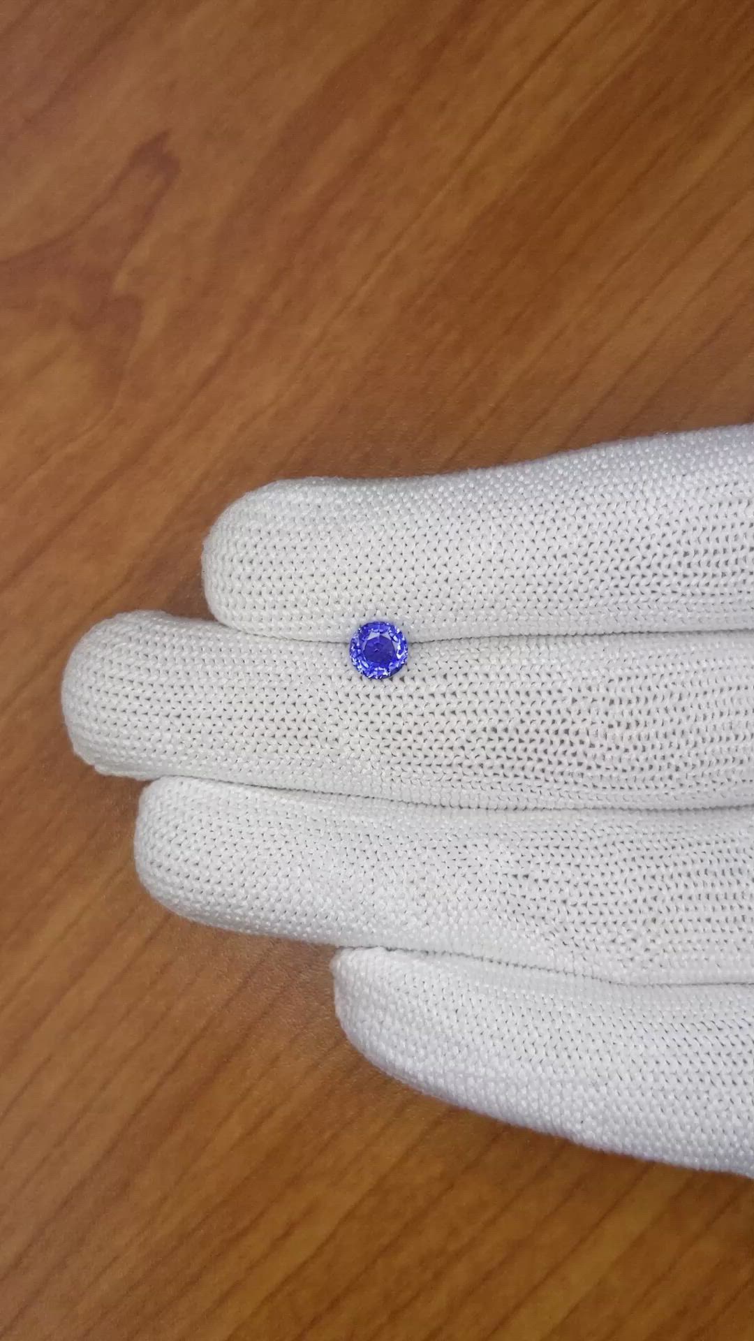 0.81 Ct. Blue Sapphire from Ceylon (Sri Lanka) Size Video