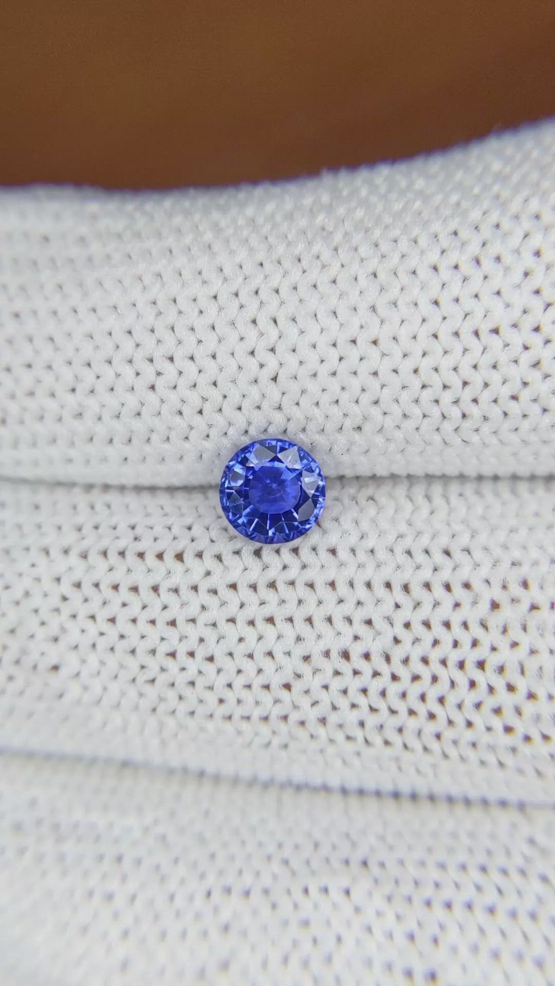 0.81 Ct. Blue Sapphire from Ceylon (Sri Lanka) Size Video