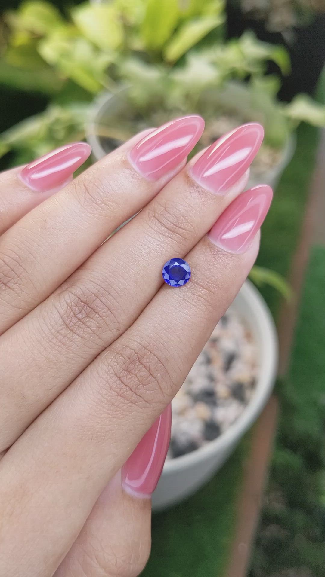 0.86 Ct. Blue Sapphire from Ceylon (Sri Lanka) Size Video