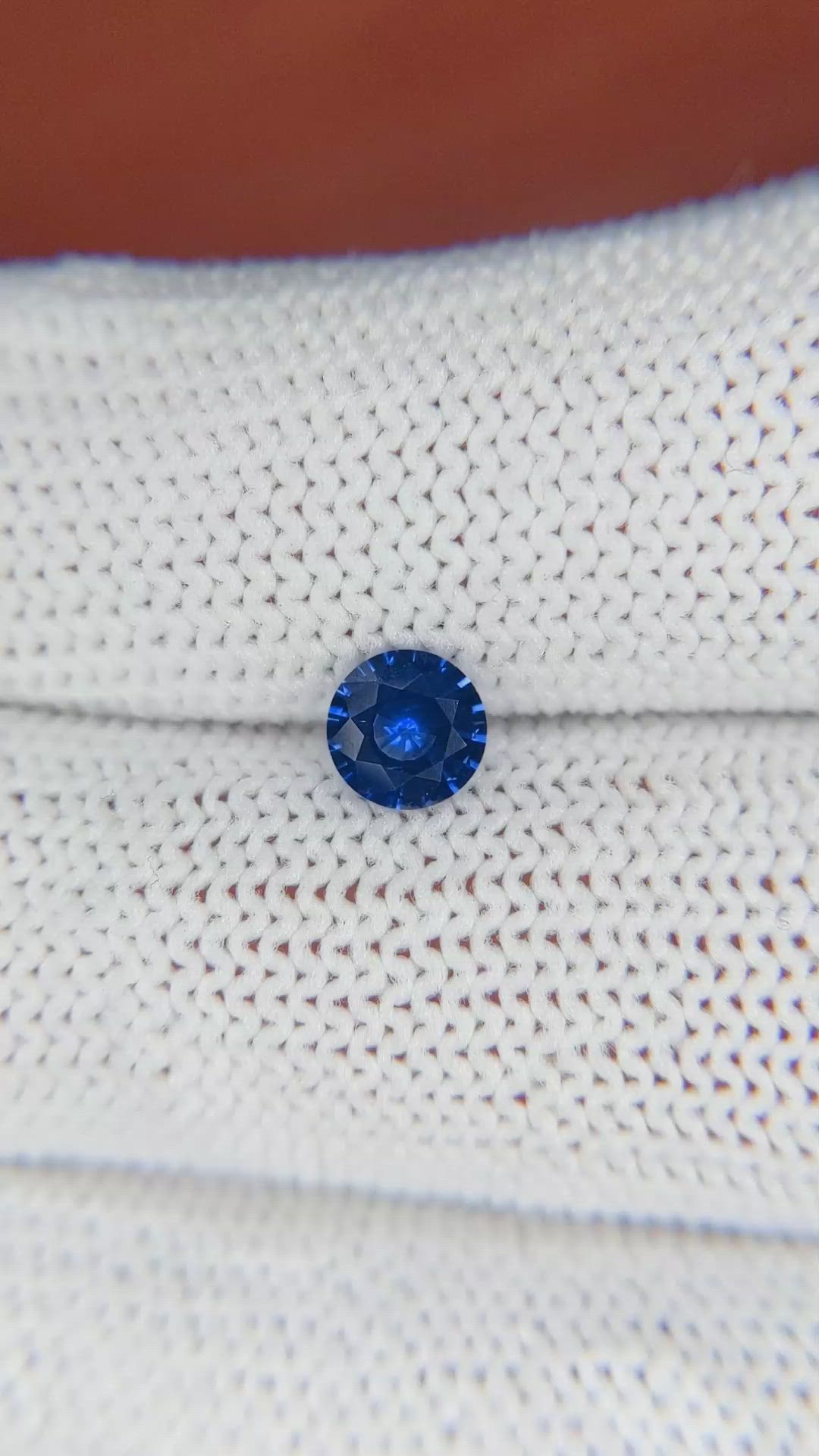 0.65 Ct. Blue Sapphire from Ceylon (Sri Lanka) Size Video