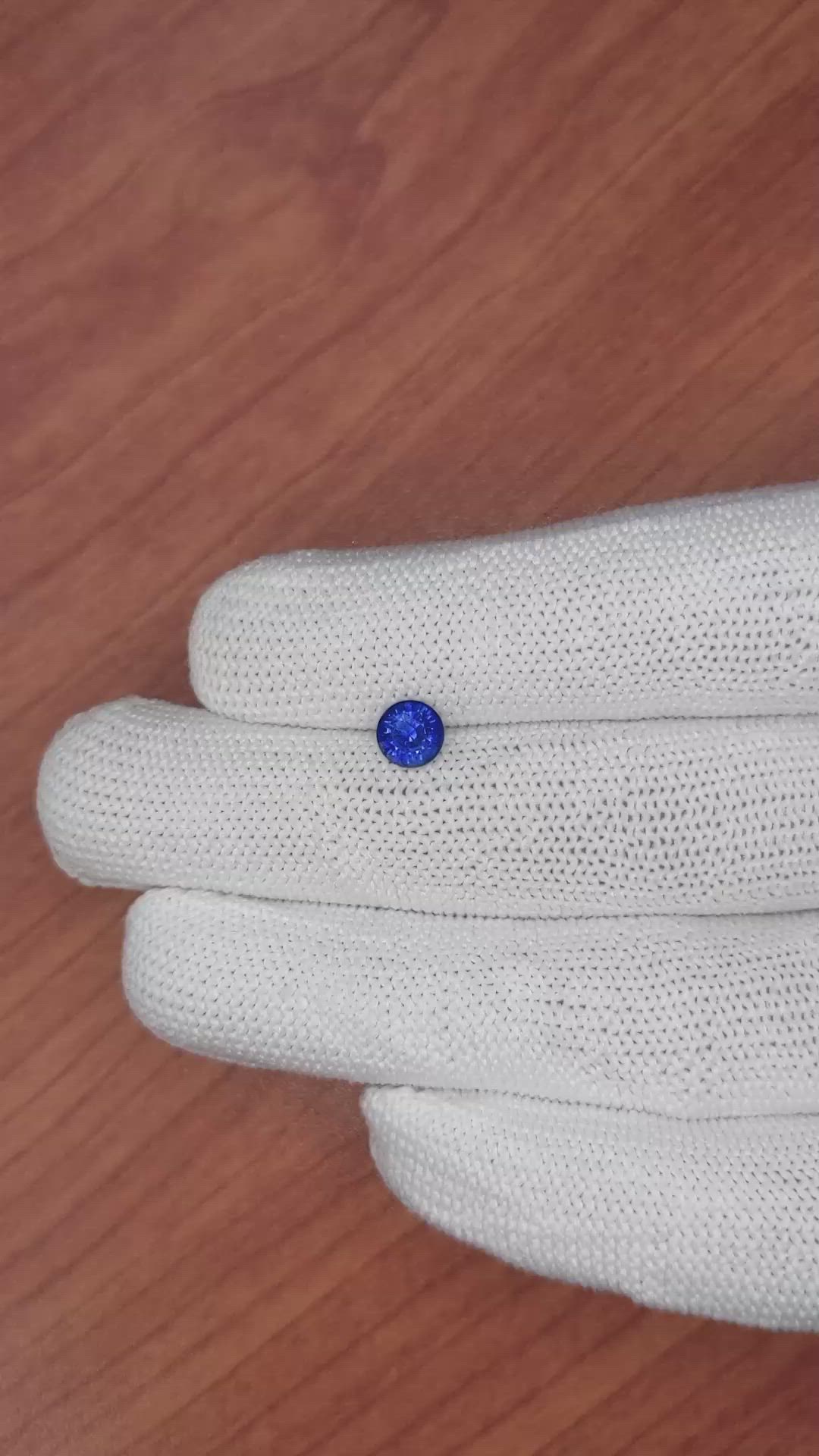1.04 Ct. Blue Sapphire from Ceylon (Sri Lanka) Size Video