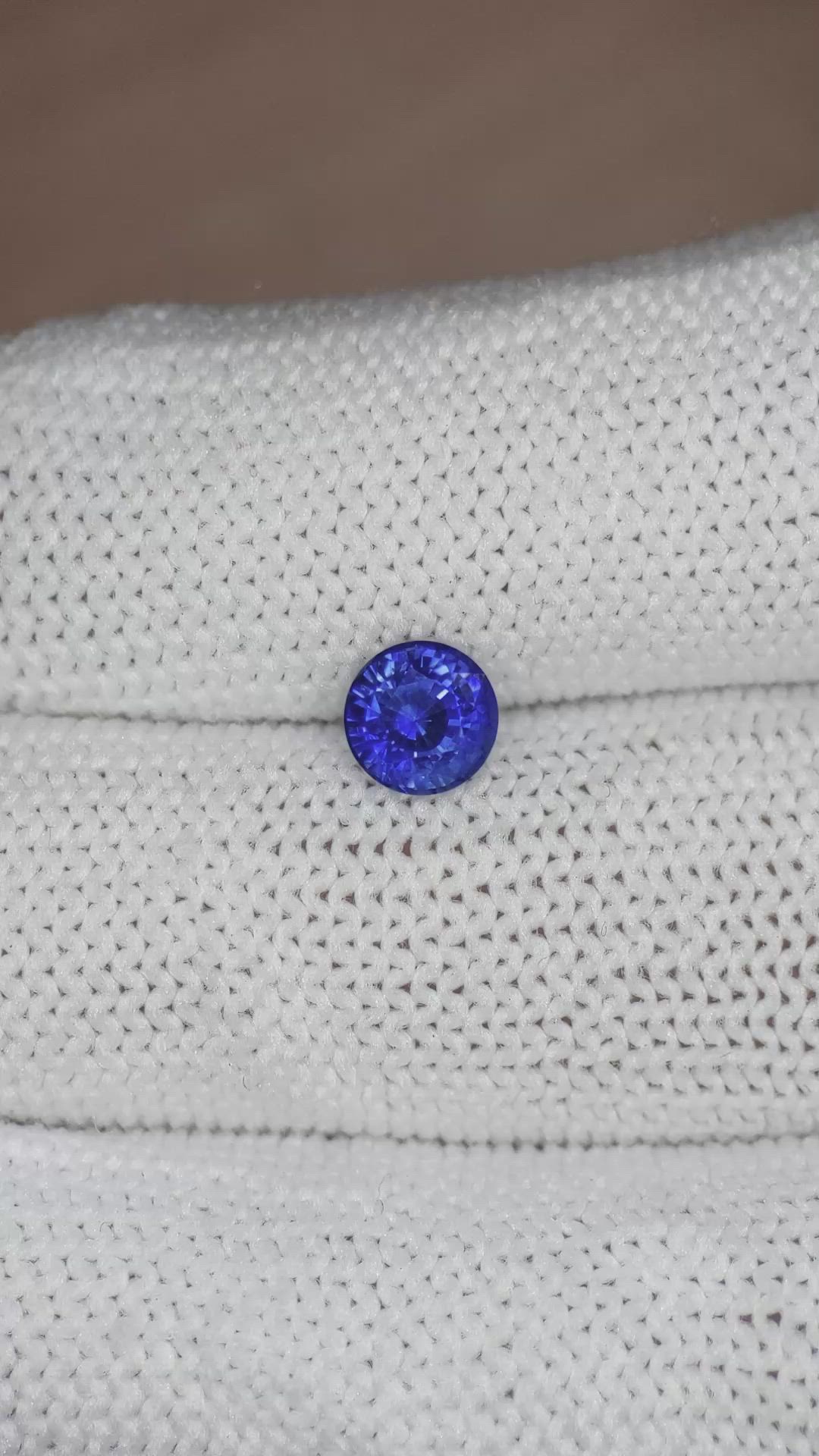 1.04 Ct. Blue Sapphire from Ceylon (Sri Lanka) Size Video