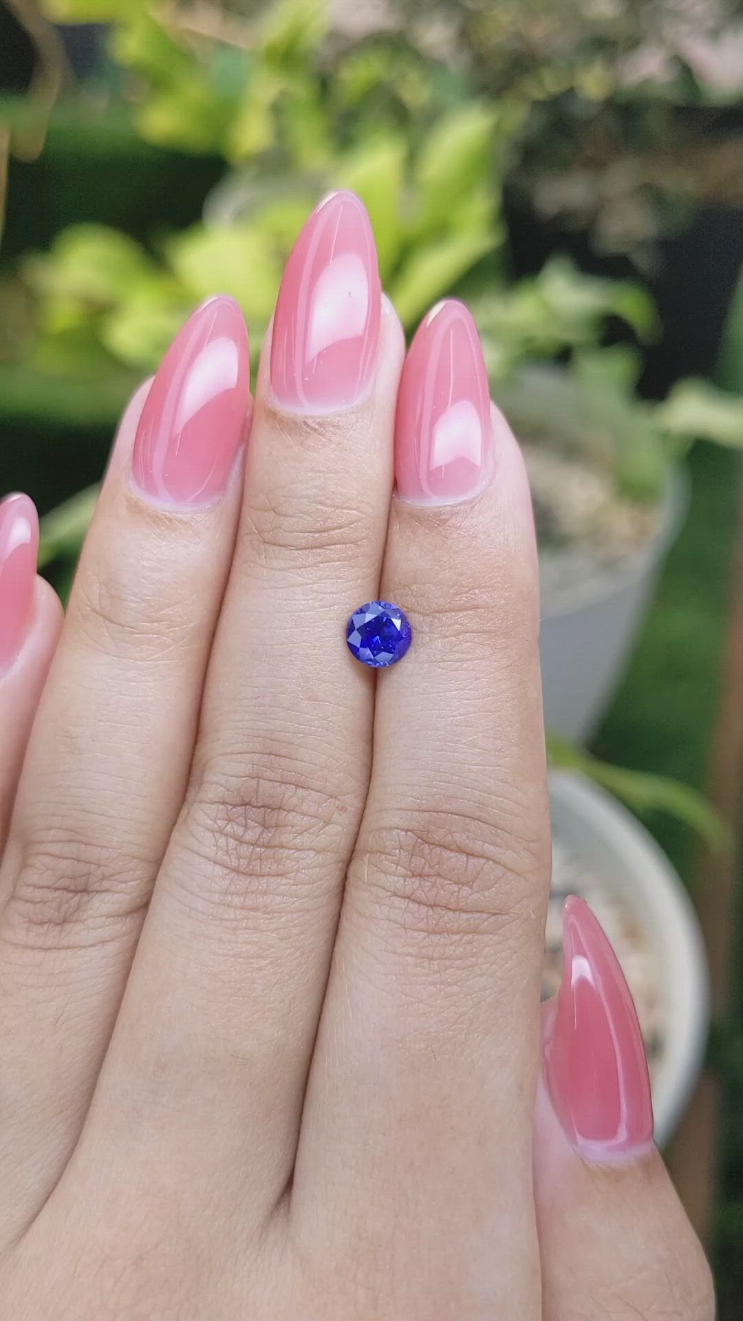 0.82 Ct. Blue Sapphire from Ceylon (Sri Lanka) Size Video
