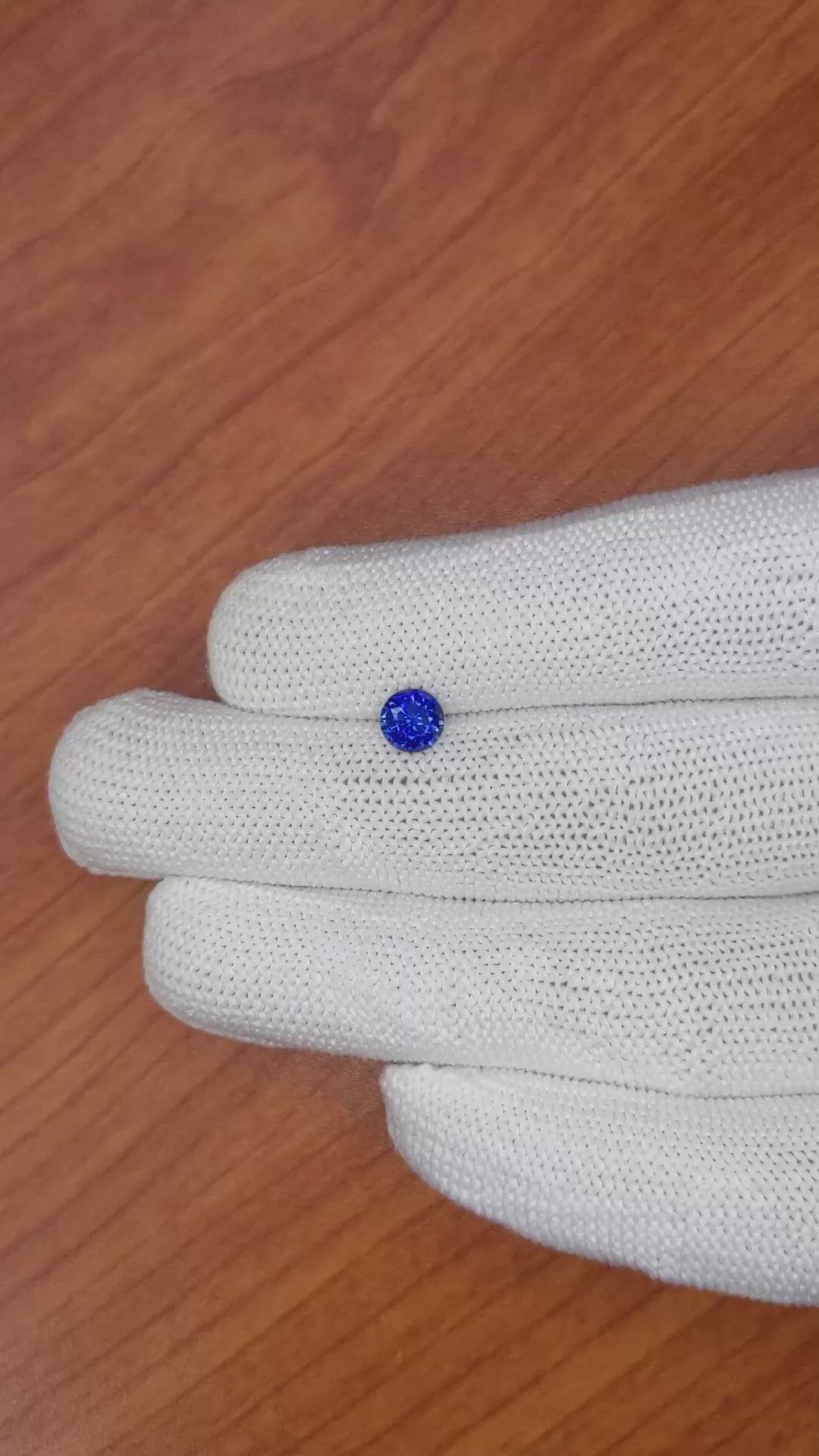 0.82 Ct. Blue Sapphire from Ceylon (Sri Lanka) Size Video