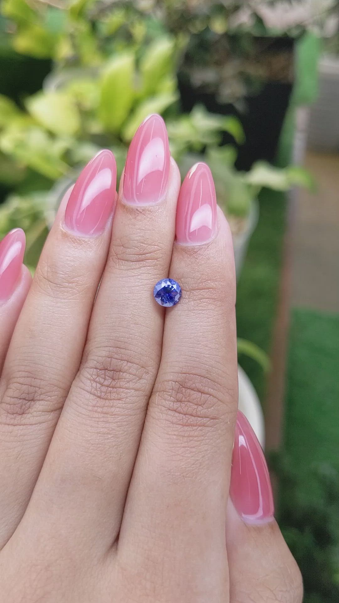 1.03 Ct. Blue Sapphire from Ceylon (Sri Lanka) Size Video