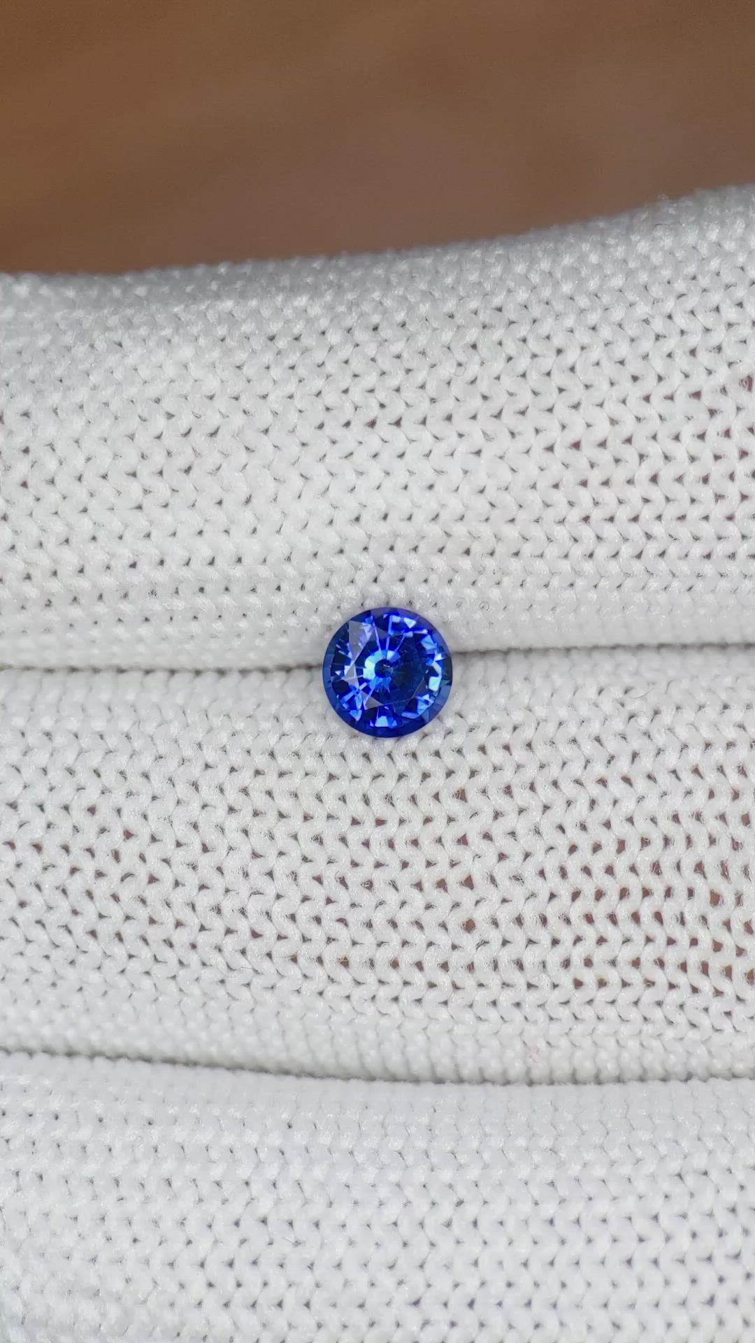 0.65 Ct. Blue Sapphire from Ceylon (Sri Lanka) Size Video
