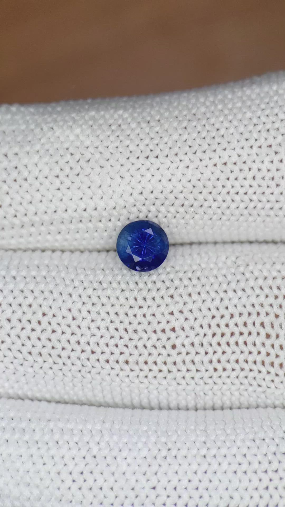 0.89 Ct. Blue Sapphire from Ceylon (Sri Lanka) Size Video