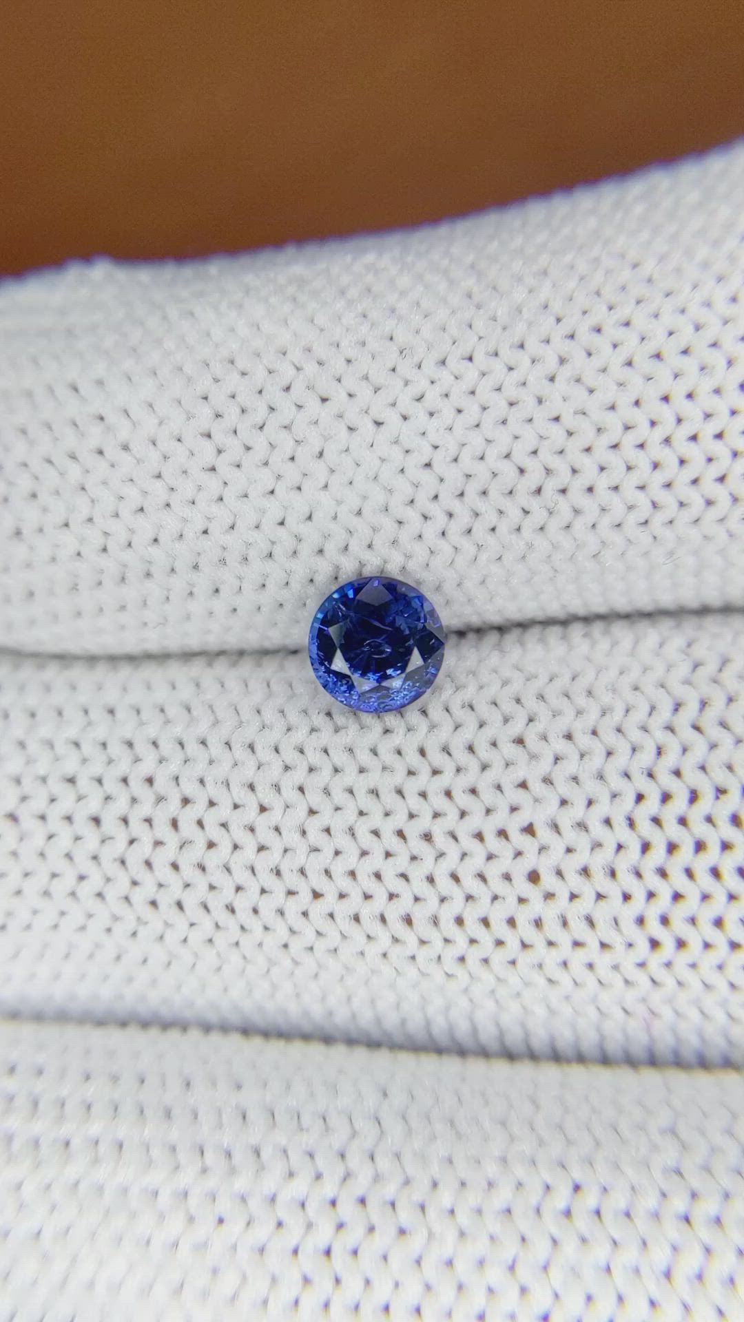 0.72 Ct. Blue Sapphire from Ceylon (Sri Lanka) Size Video