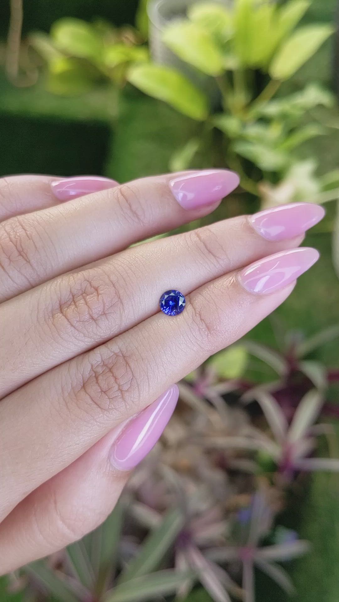 0.65 Ct. Blue Sapphire from Ceylon (Sri Lanka) Size Video