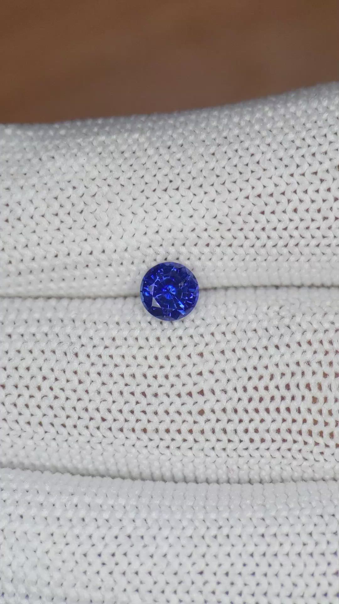 0.65 Ct. Blue Sapphire from Ceylon (Sri Lanka) Size Video